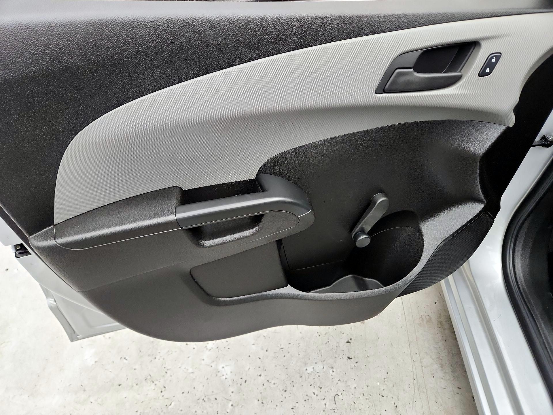 Thumbnail: 2015 Chevrolet Sonic - 12