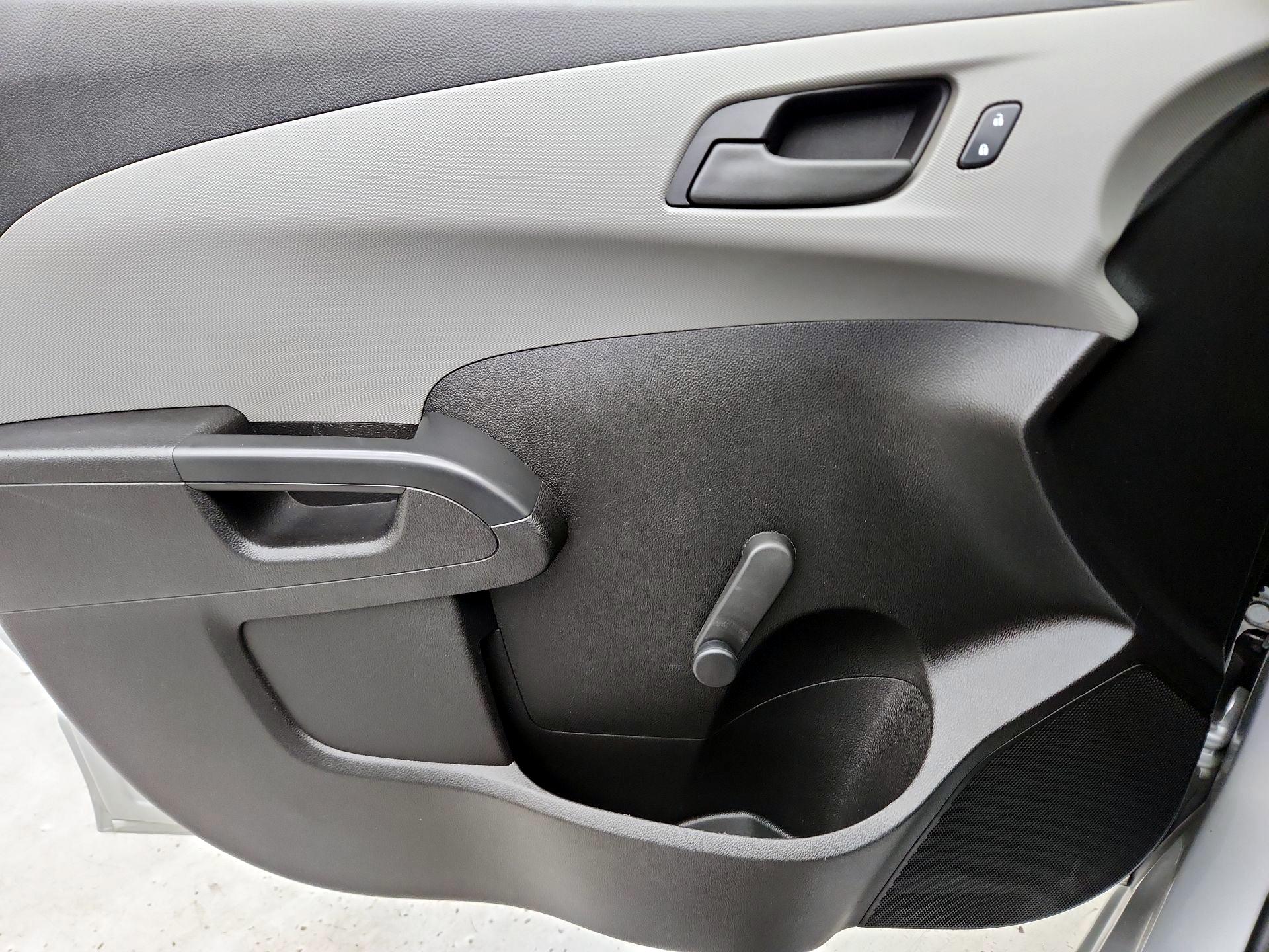 Thumbnail: 2015 Chevrolet Sonic - 14