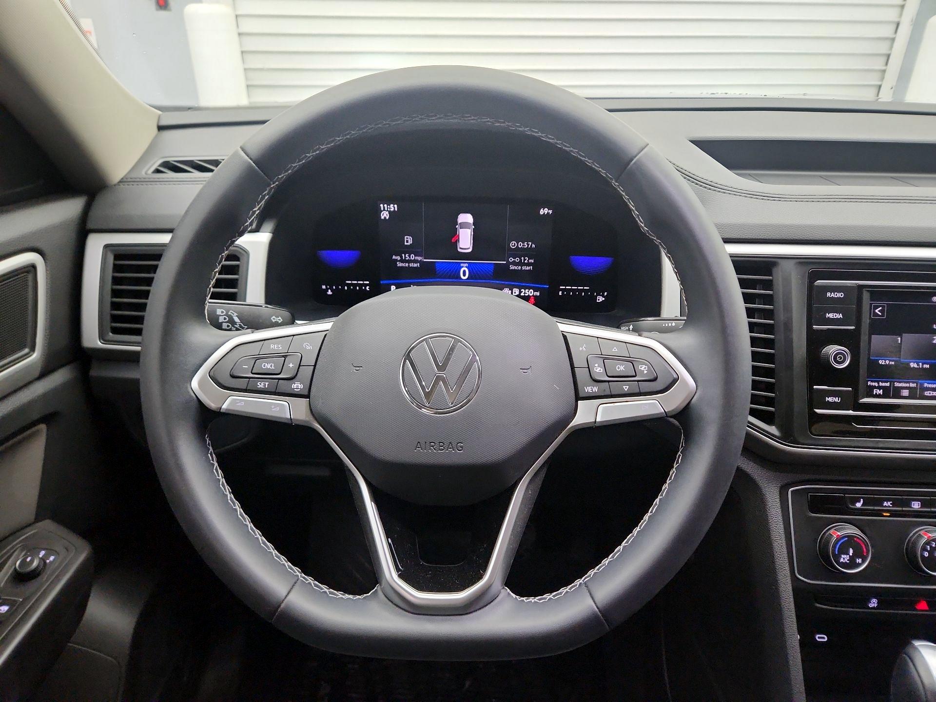 Thumbnail: 2022 Volkswagen Atlas - 10