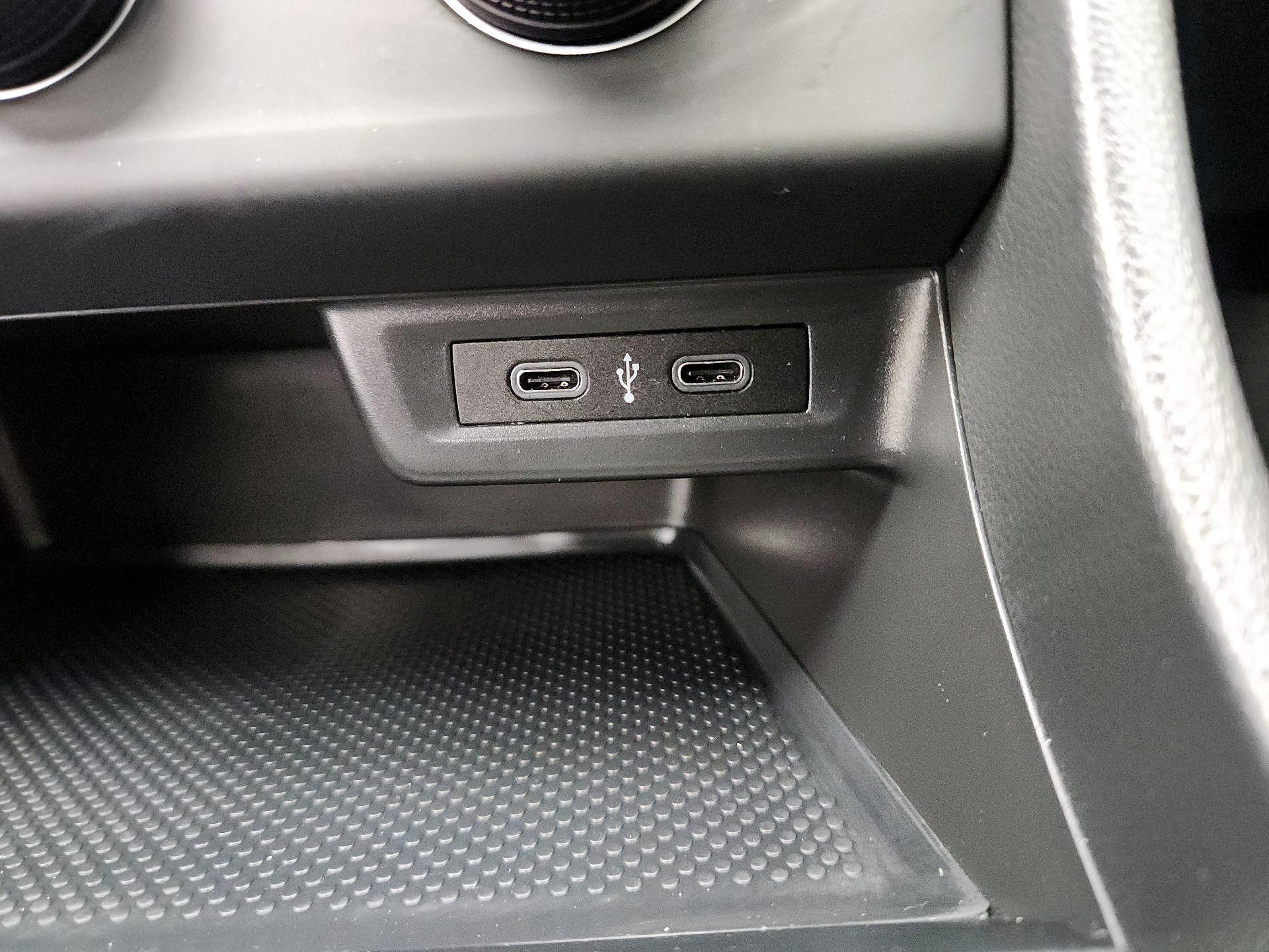 Thumbnail: 2023 Volkswagen Jetta - 18