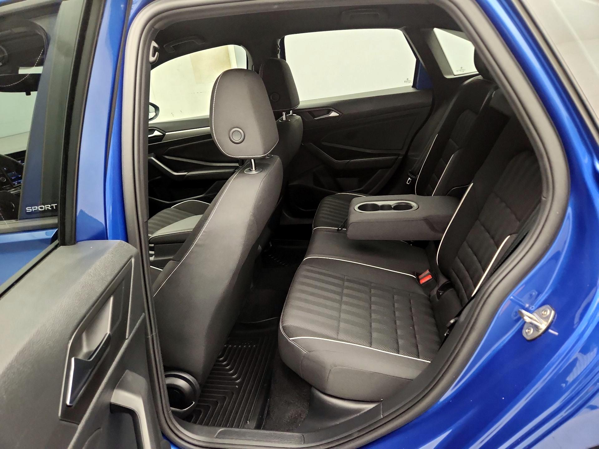 Thumbnail: 2023 Volkswagen Jetta - 19