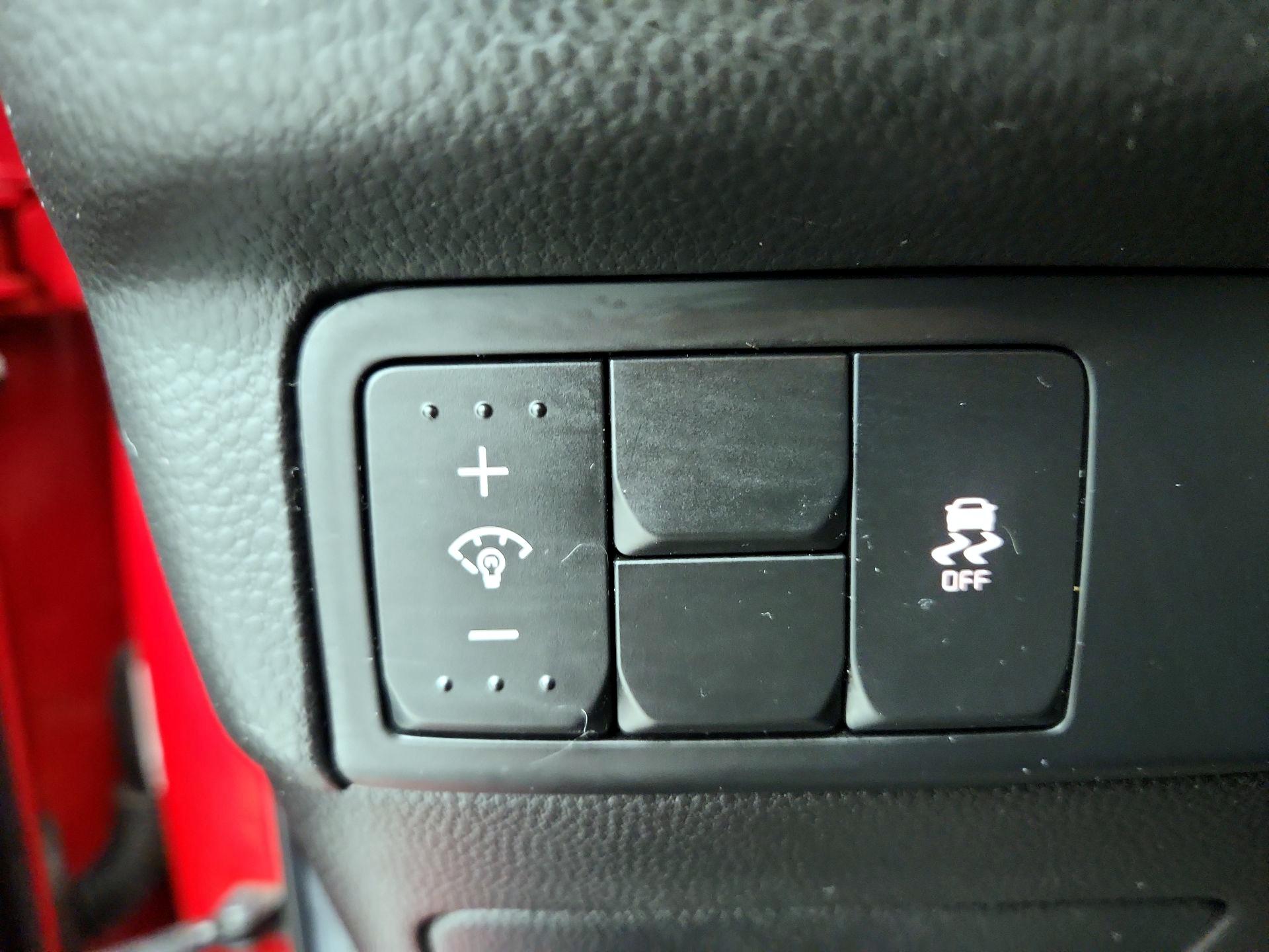 Thumbnail: 2018 Kia Soul - 13