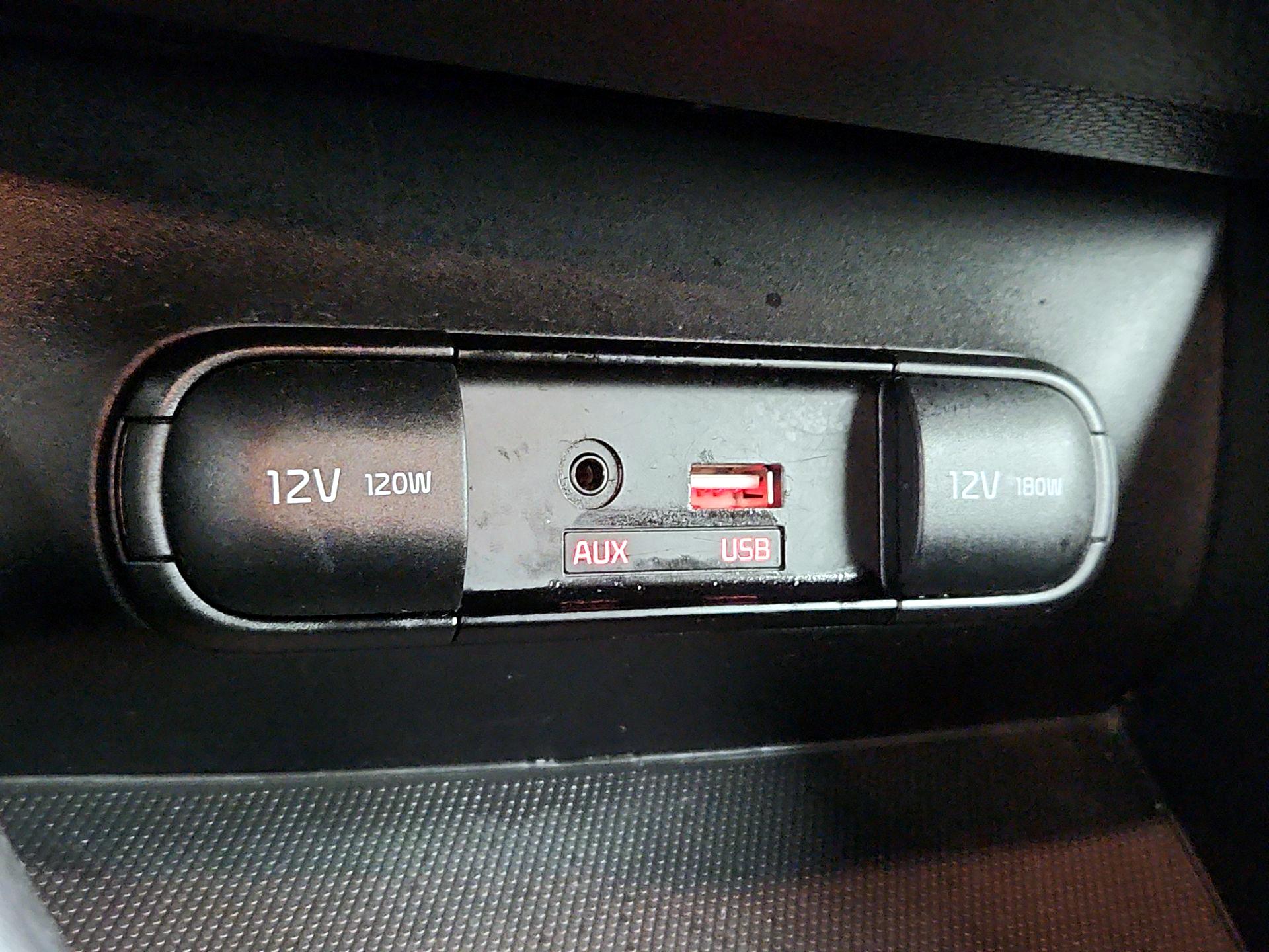 Thumbnail: 2018 Kia Soul - 18