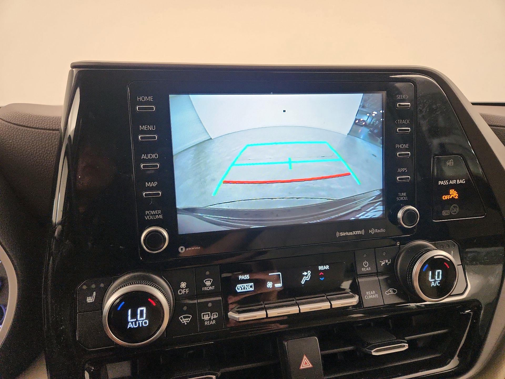 Thumbnail: 2022 Toyota Highlander - 14