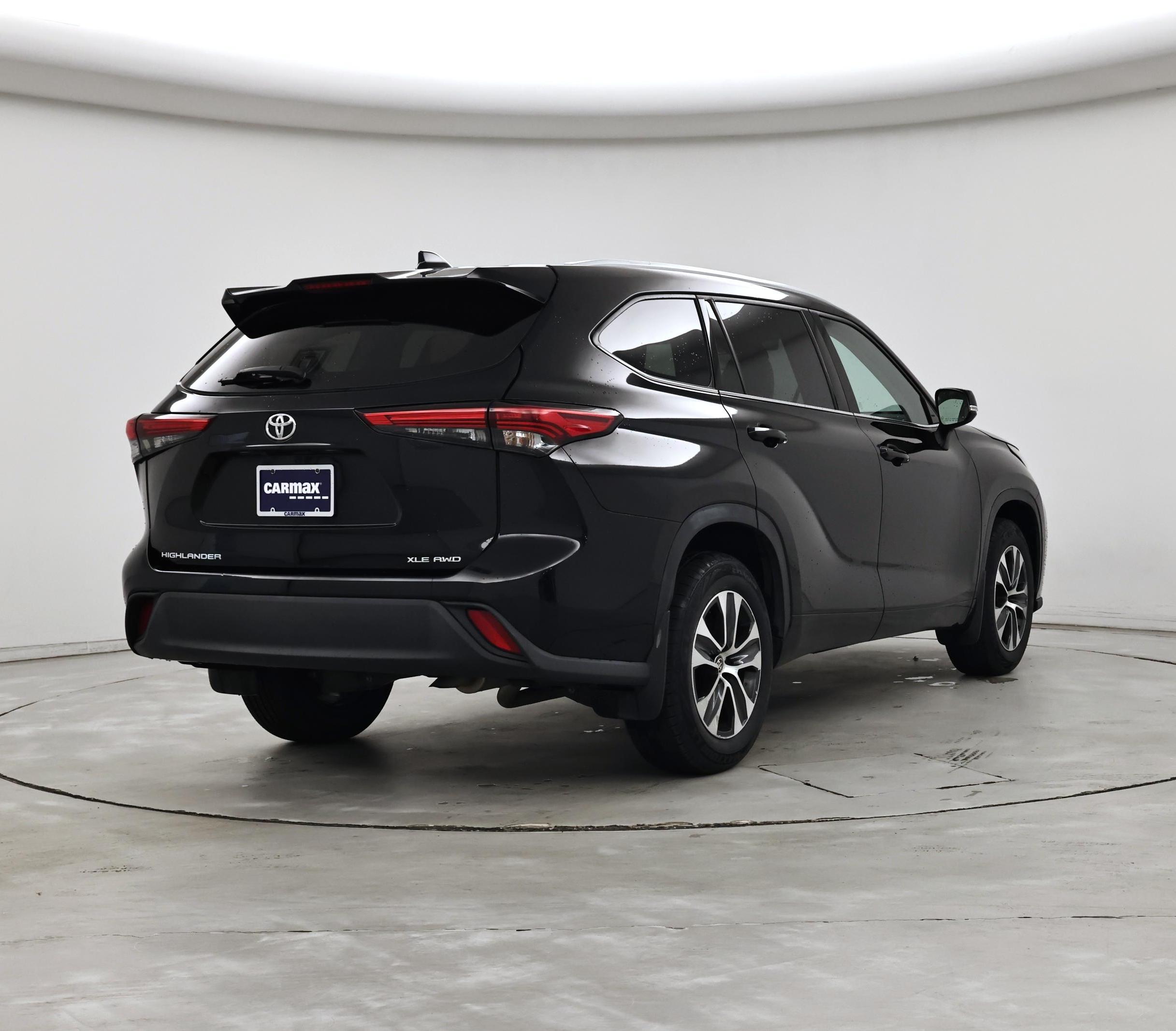 Thumbnail: 2022 Toyota Highlander - 8