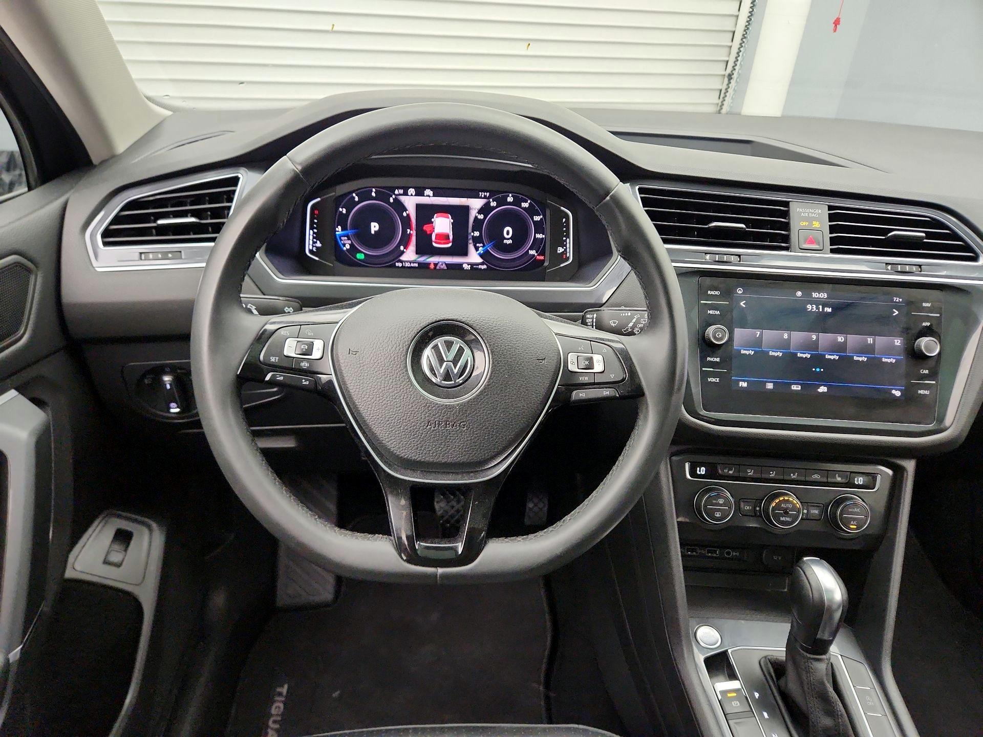 Thumbnail: 2020 Volkswagen Tiguan - 10