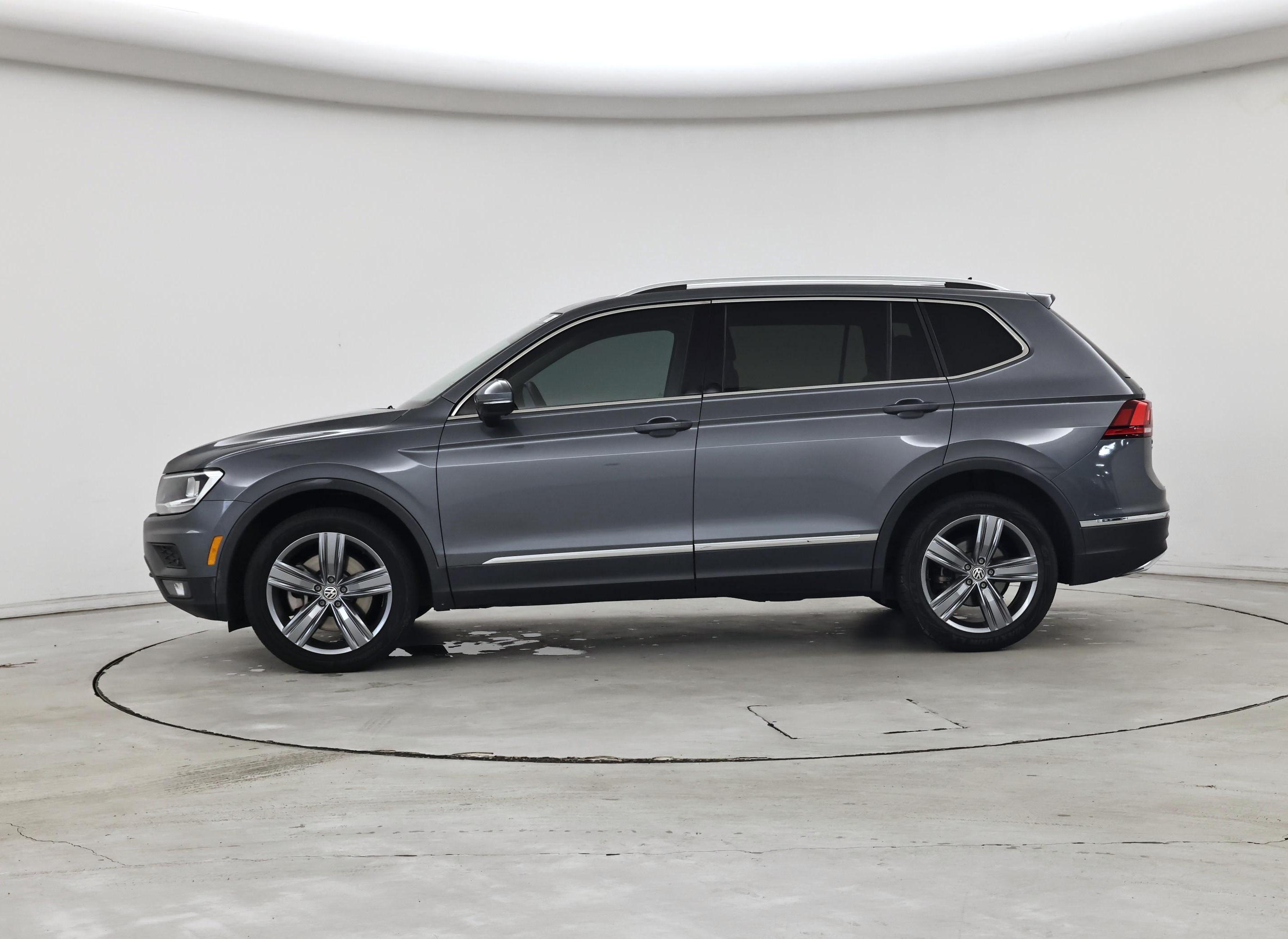 Thumbnail: 2020 Volkswagen Tiguan - 3