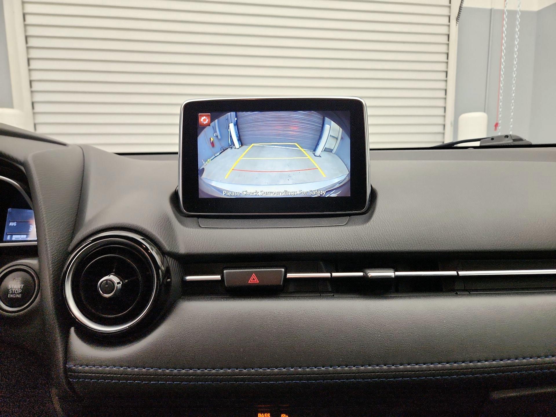Thumbnail: 2018 Toyota Yaris iA - 14