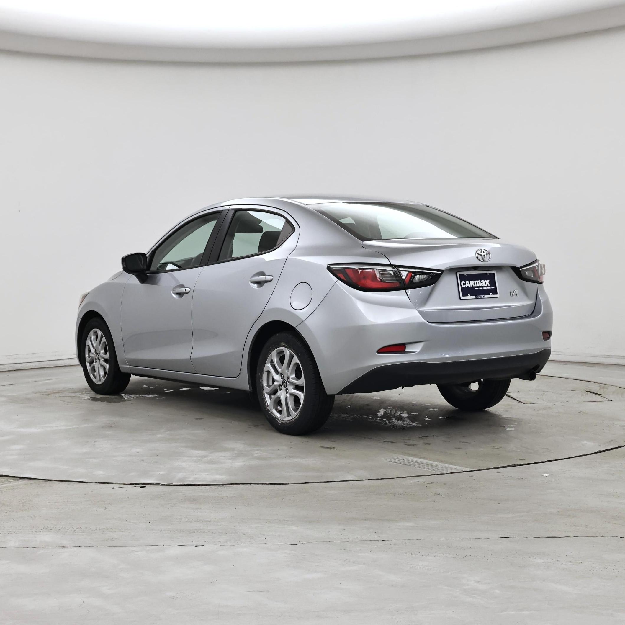 Thumbnail: 2018 Toyota Yaris iA - 2