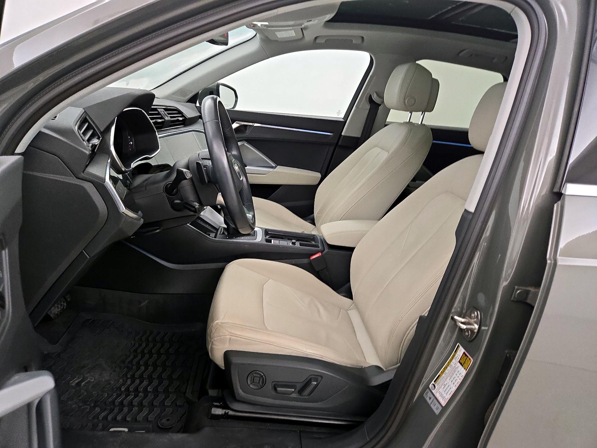 Thumbnail: 2023 Audi Q3 - 11