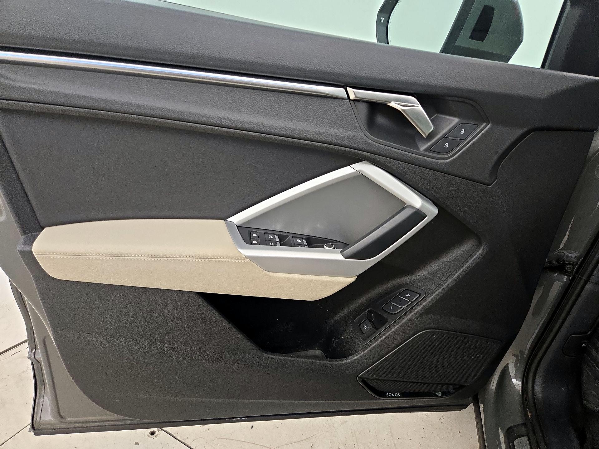 Thumbnail: 2023 Audi Q3 - 12