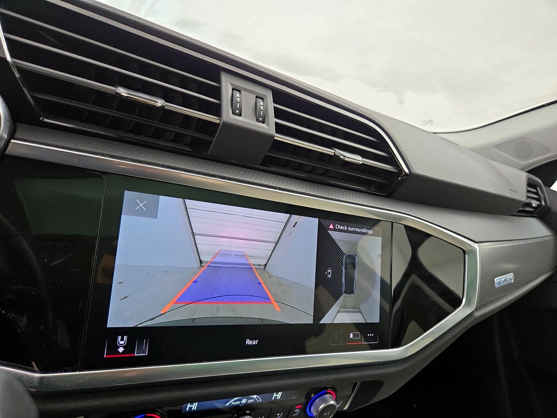 Thumbnail: 2023 Audi Q3 - 15