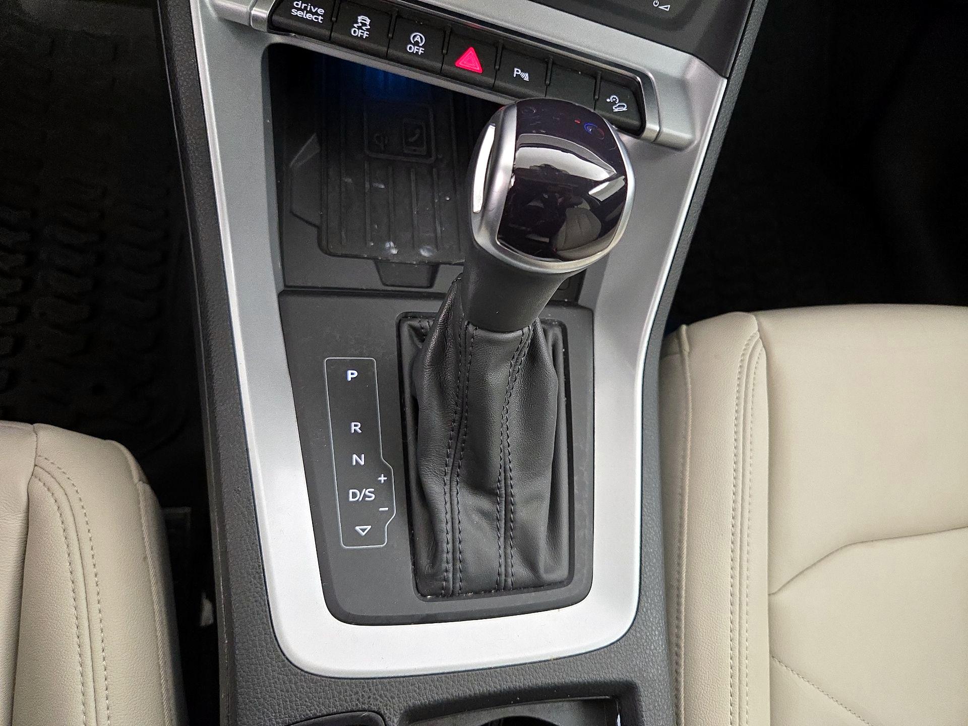 Thumbnail: 2023 Audi Q3 - 18