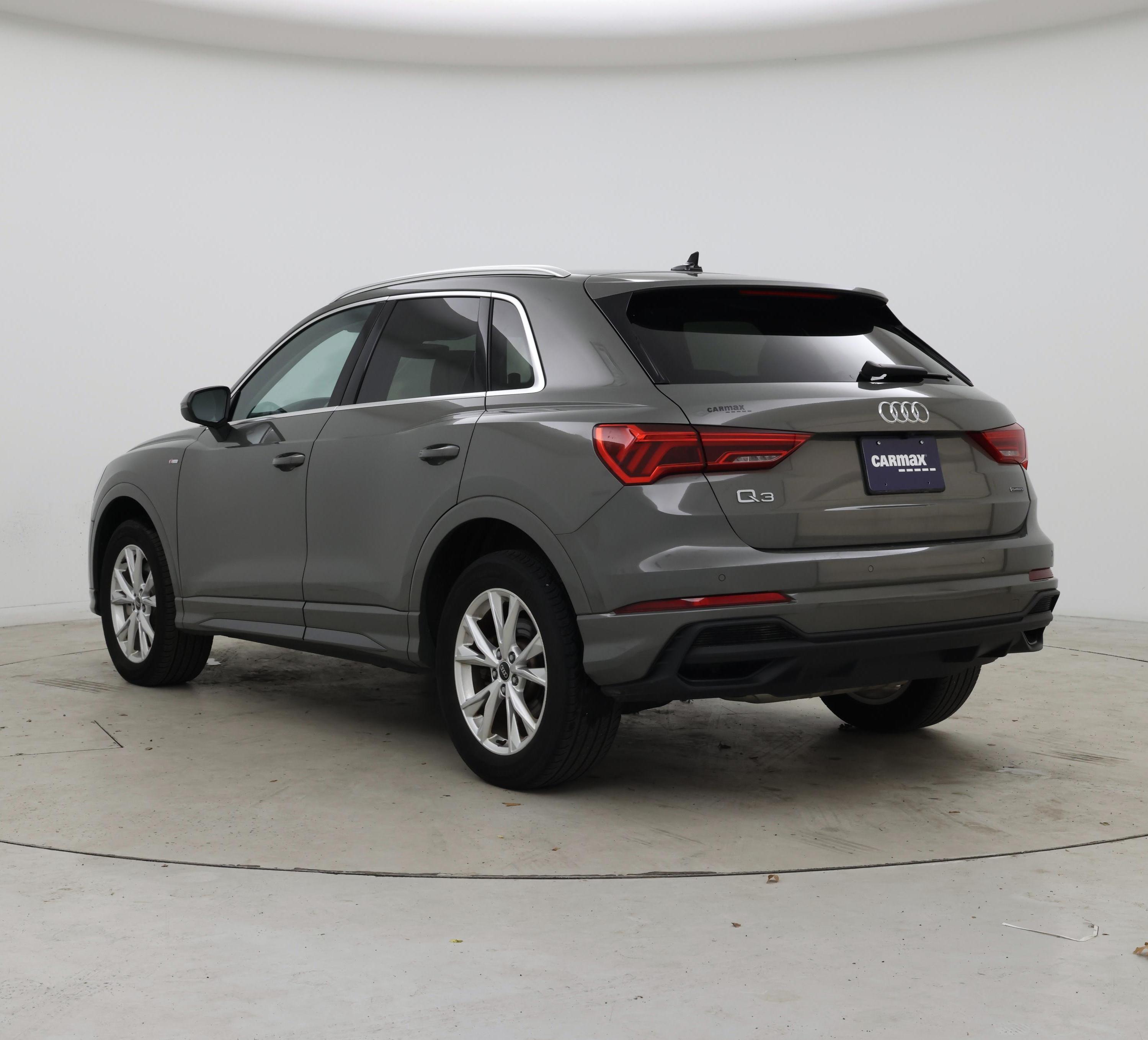 Thumbnail: 2023 Audi Q3 - 2