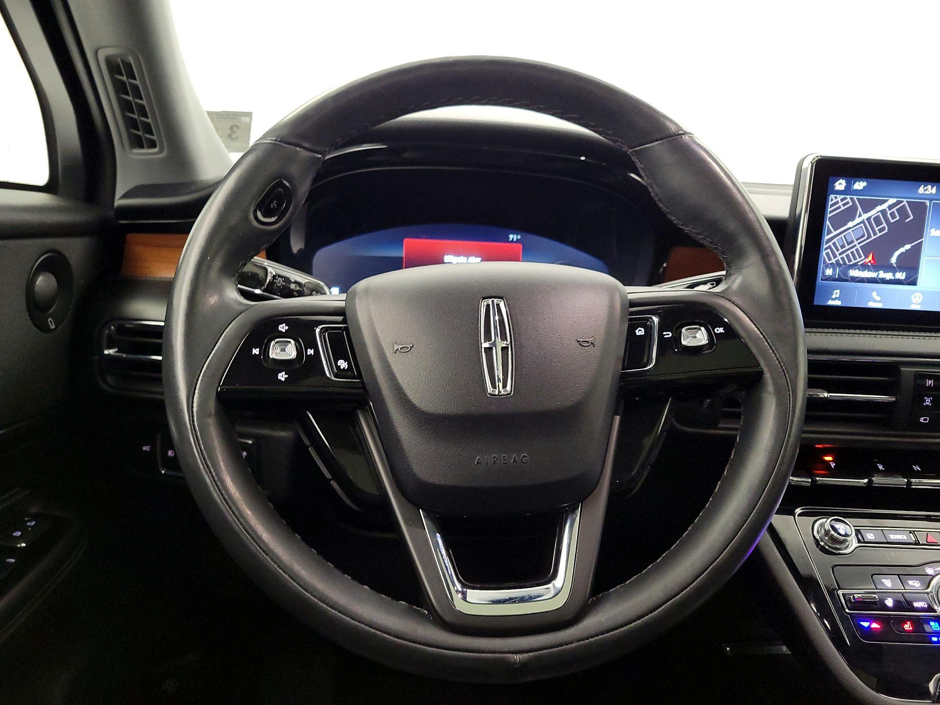Thumbnail: 2021 Lincoln Corsair - 10