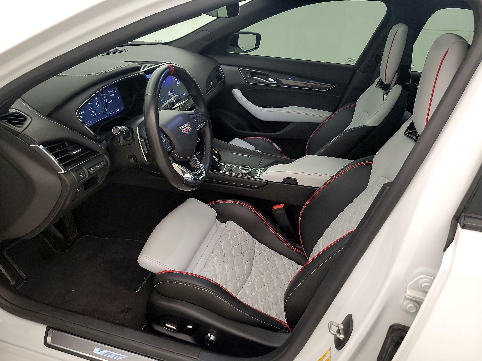 Thumbnail: 2023 Cadillac CT5 - 11