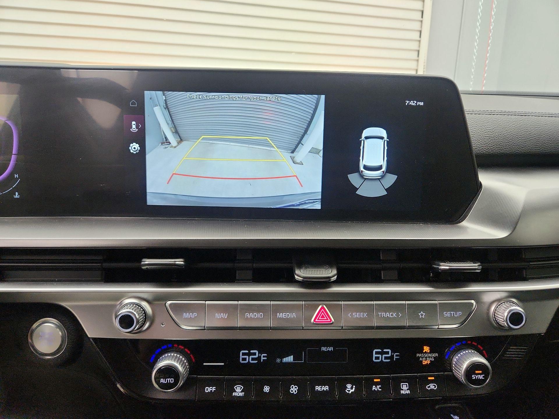 Thumbnail: 2024 Kia Telluride - 15