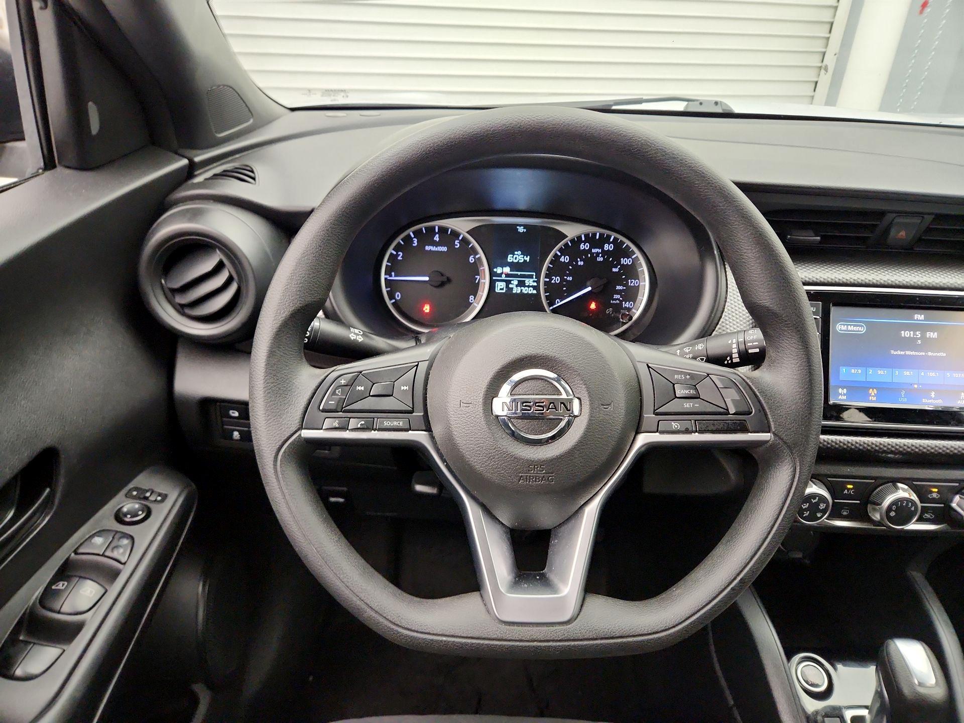 Thumbnail: 2020 Nissan Kicks - 10