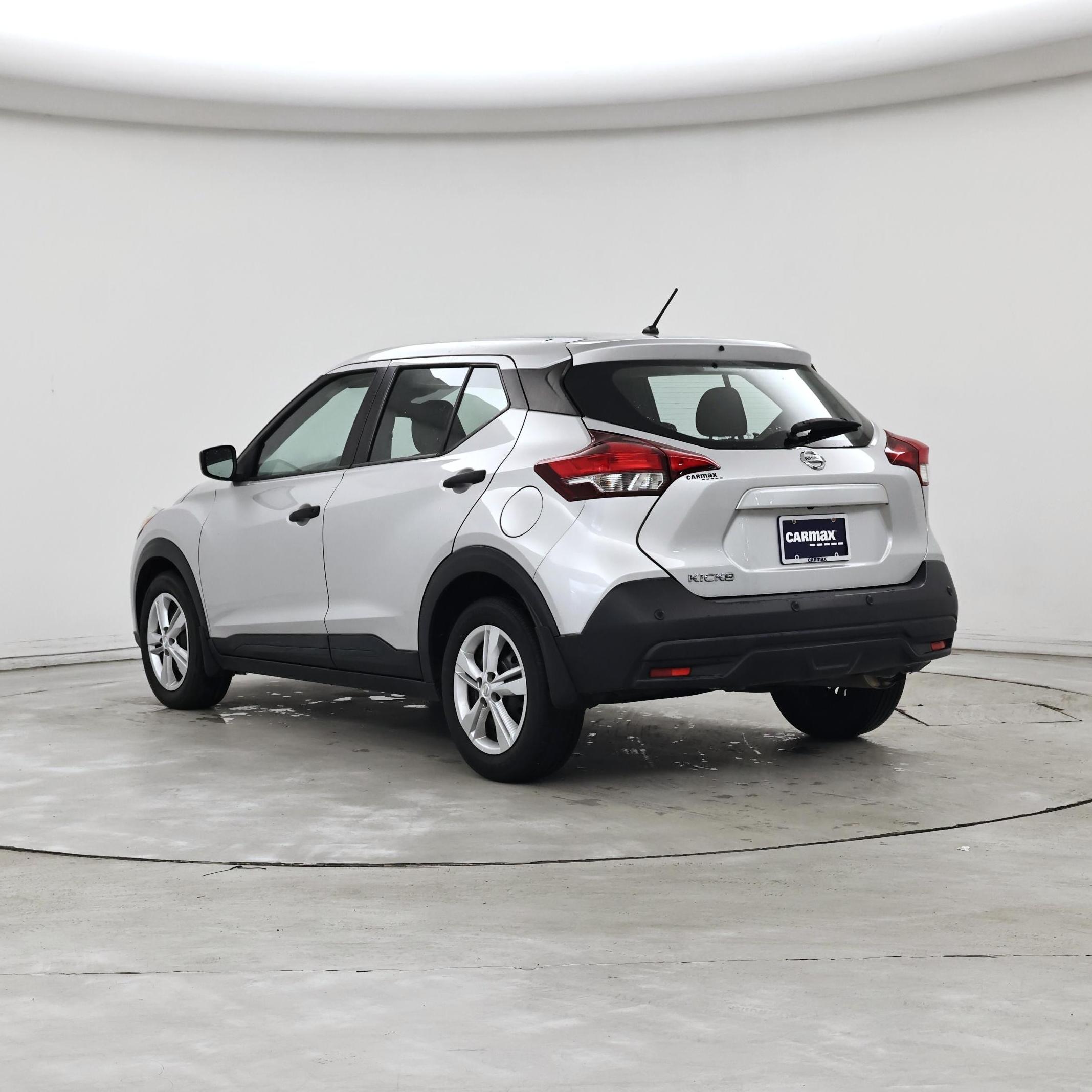 Thumbnail: 2020 Nissan Kicks - 2