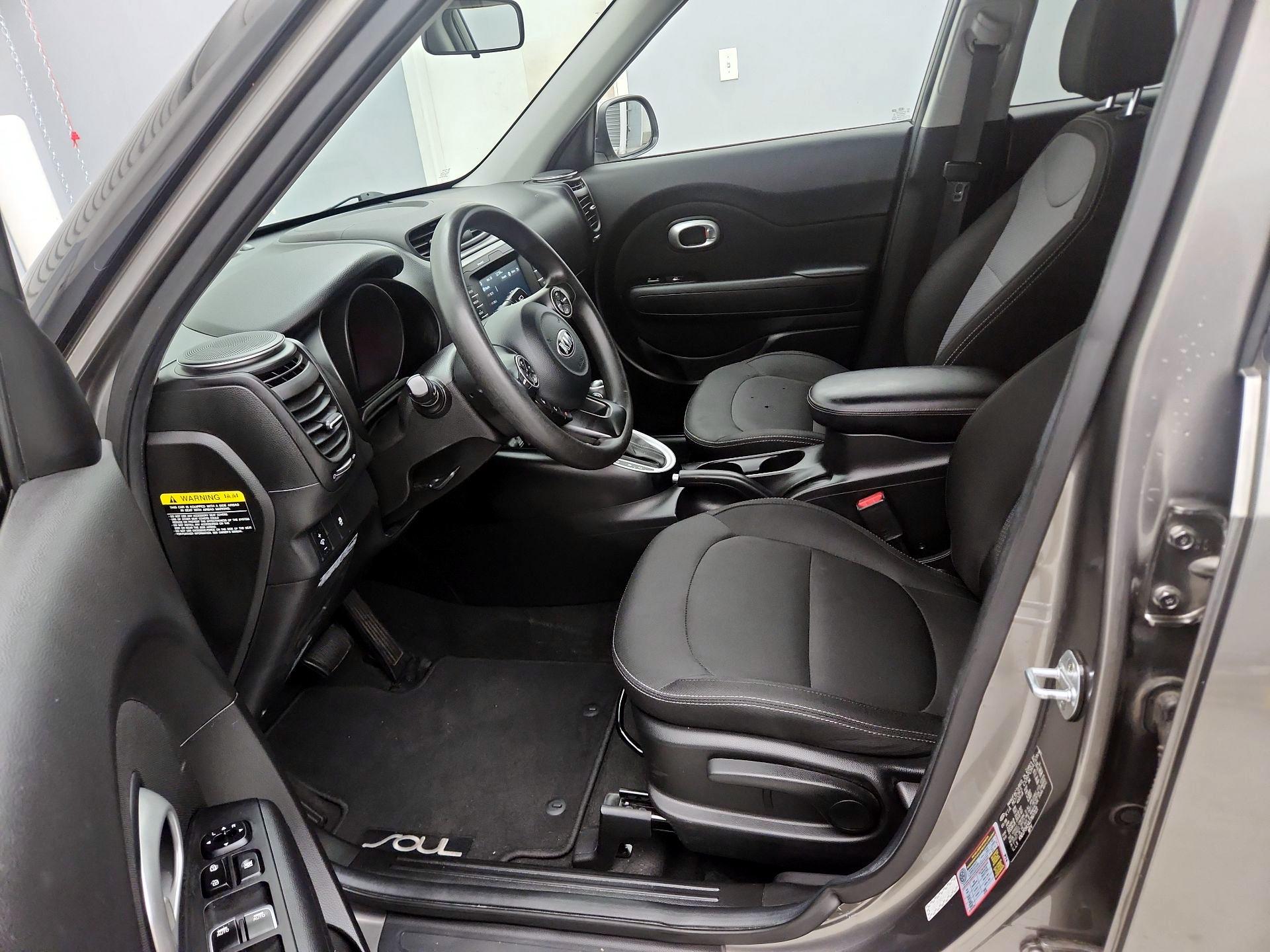 Thumbnail: 2018 Kia Soul - 11