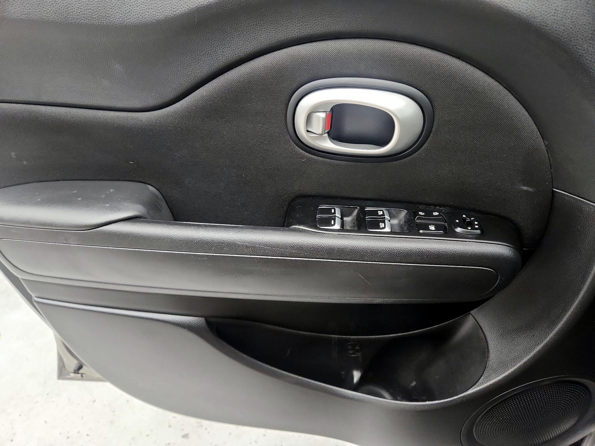 Thumbnail: 2018 Kia Soul - 12