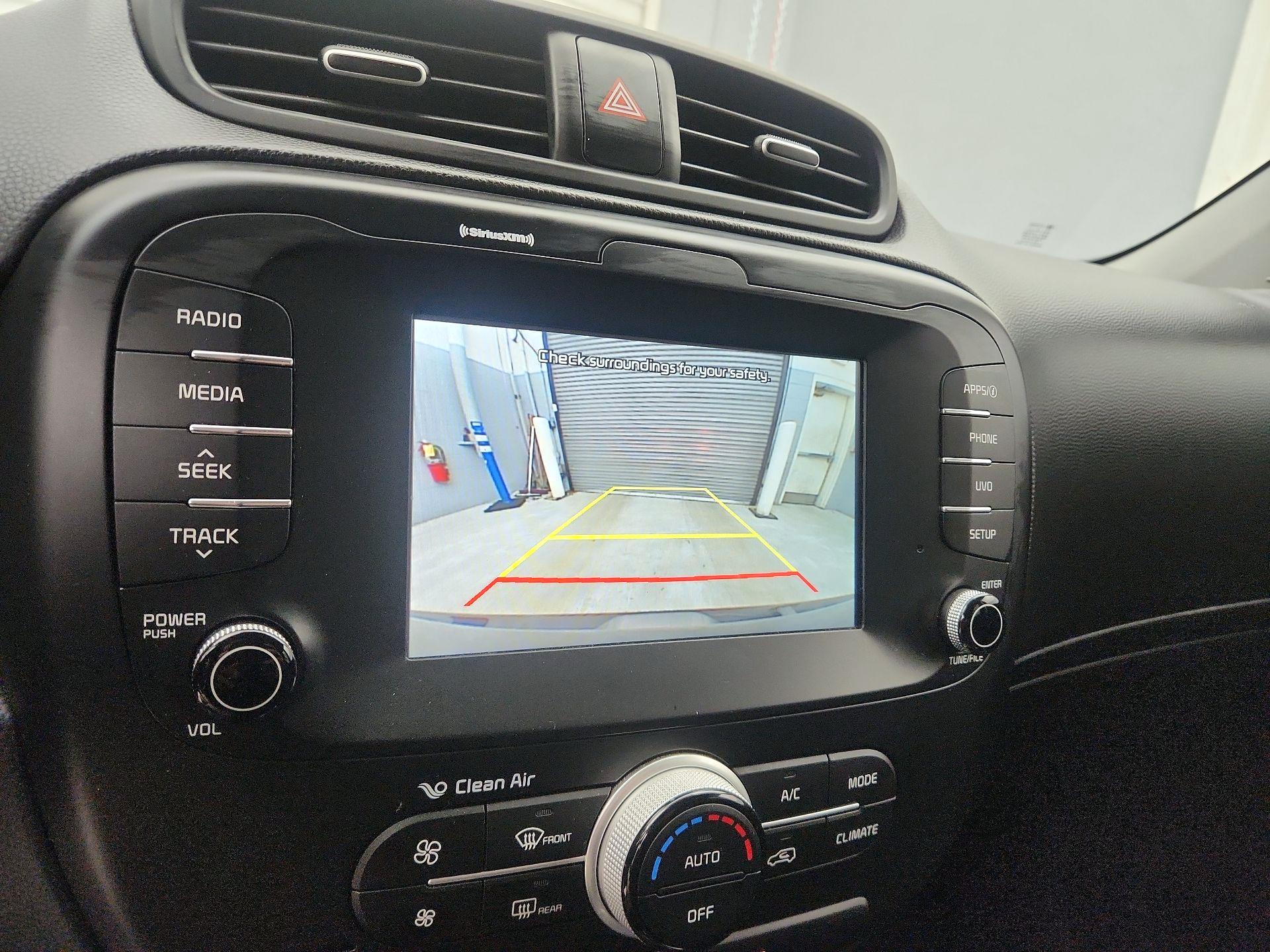 Thumbnail: 2018 Kia Soul - 14