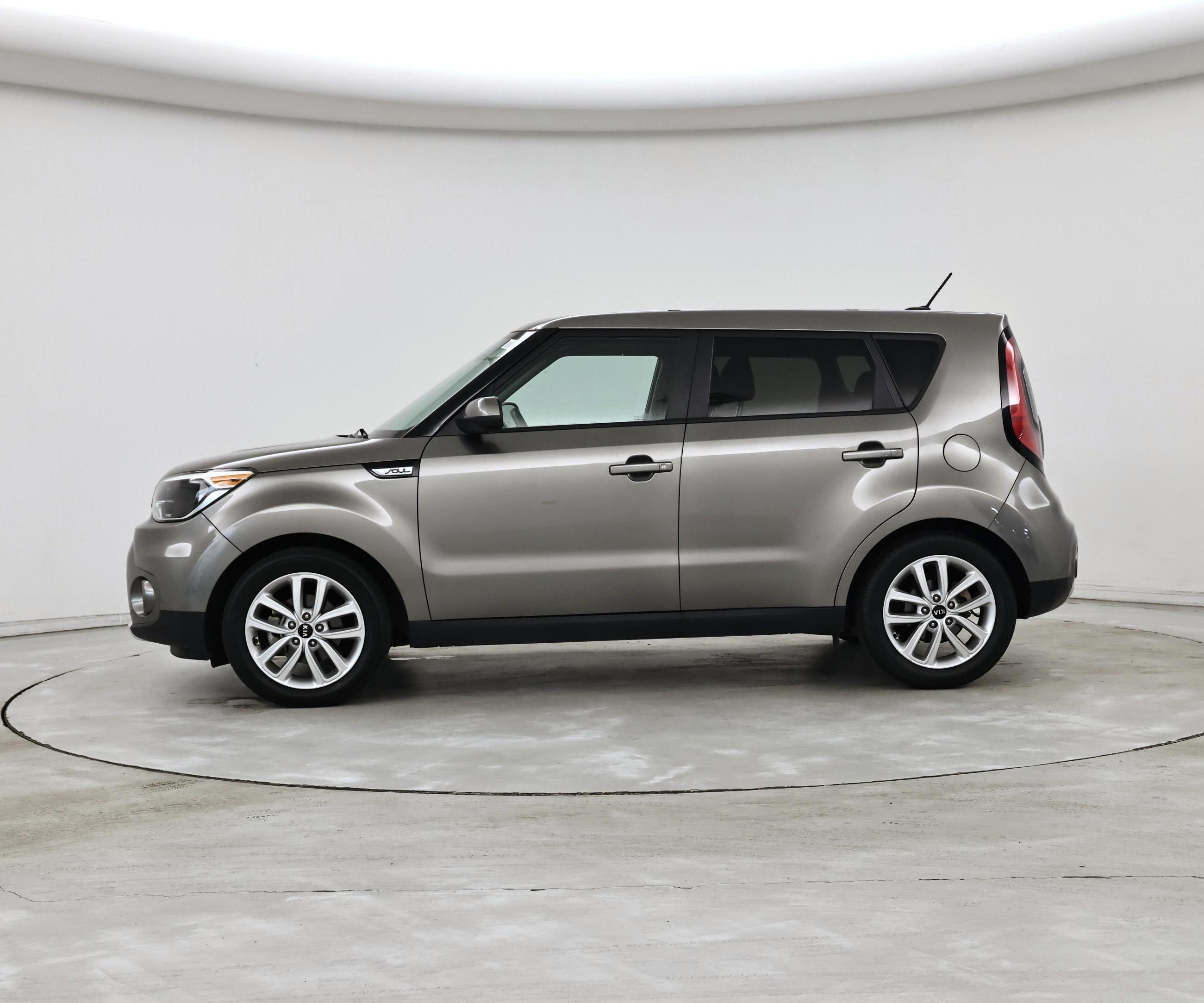 Thumbnail: 2018 Kia Soul - 3