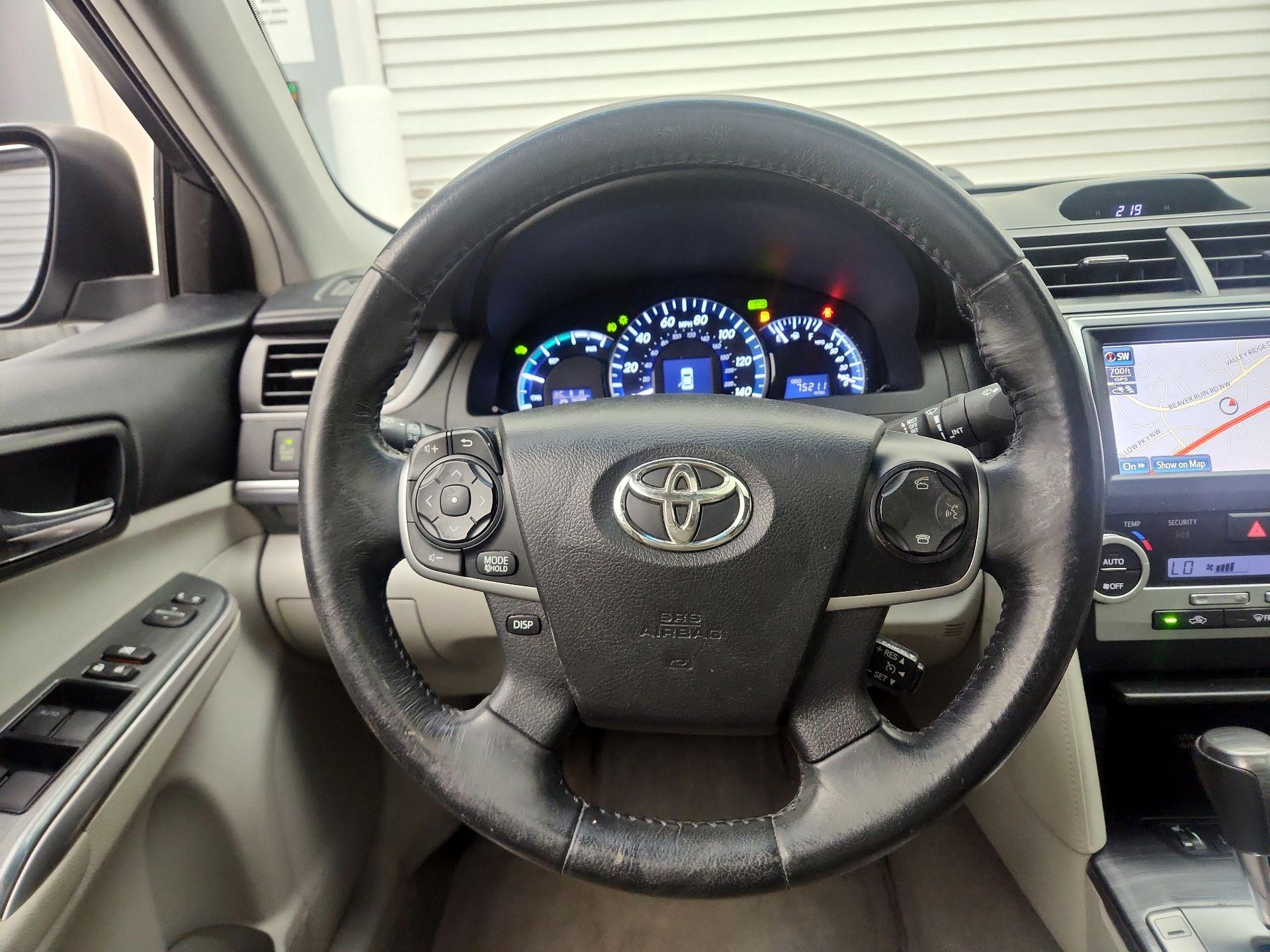 Thumbnail: 2014 Toyota Camry - 10