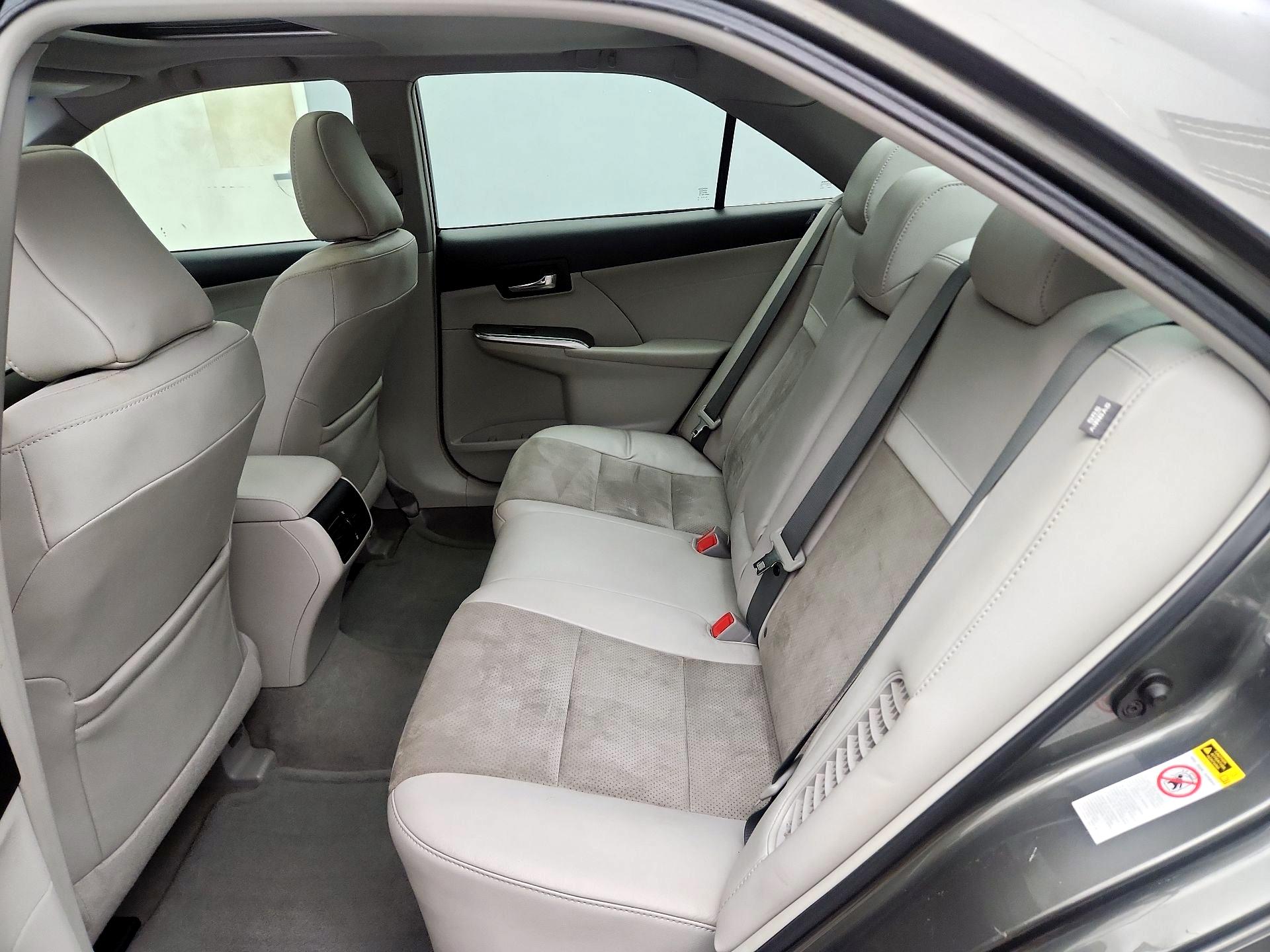 Thumbnail: 2014 Toyota Camry - 20