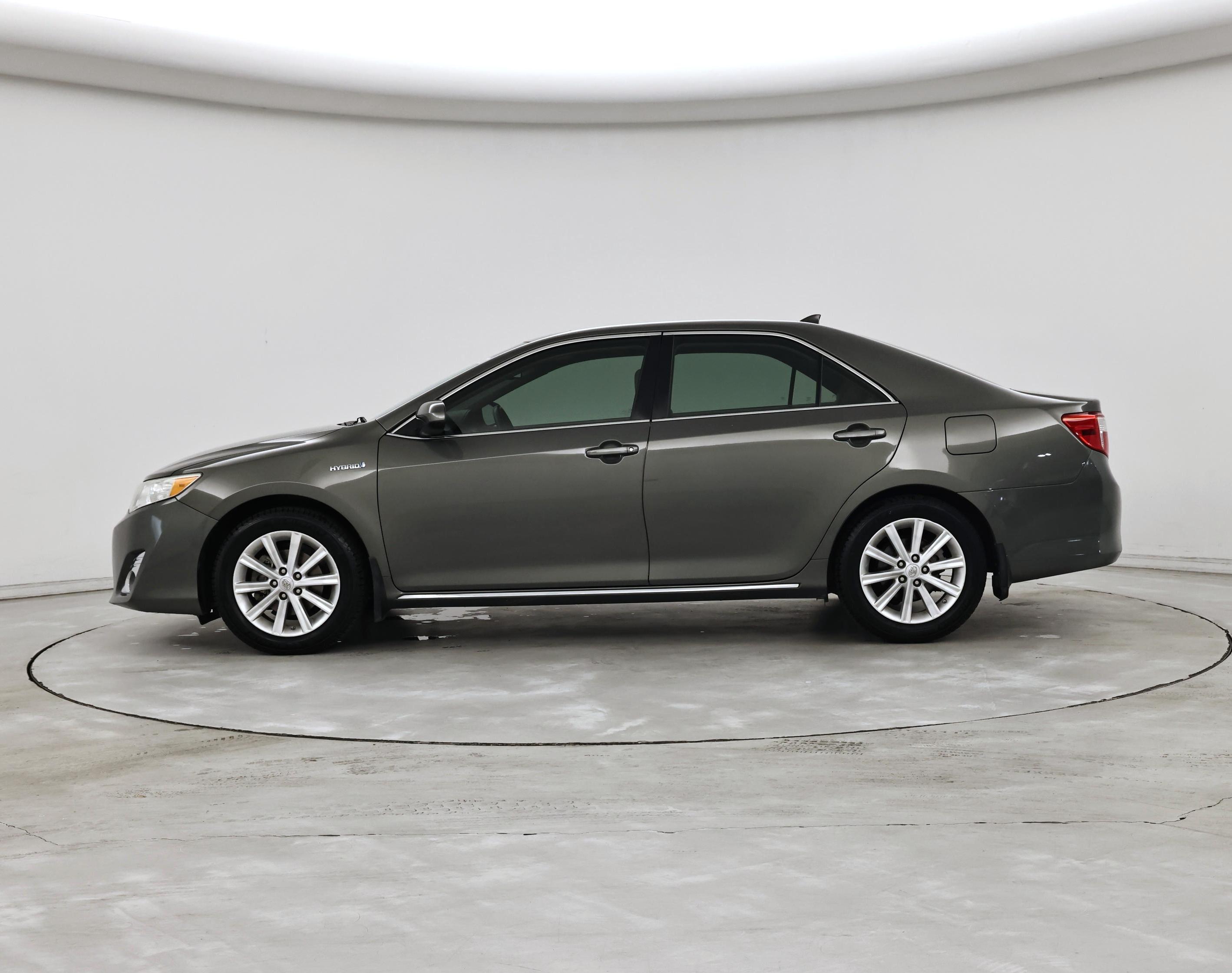 Thumbnail: 2014 Toyota Camry - 3