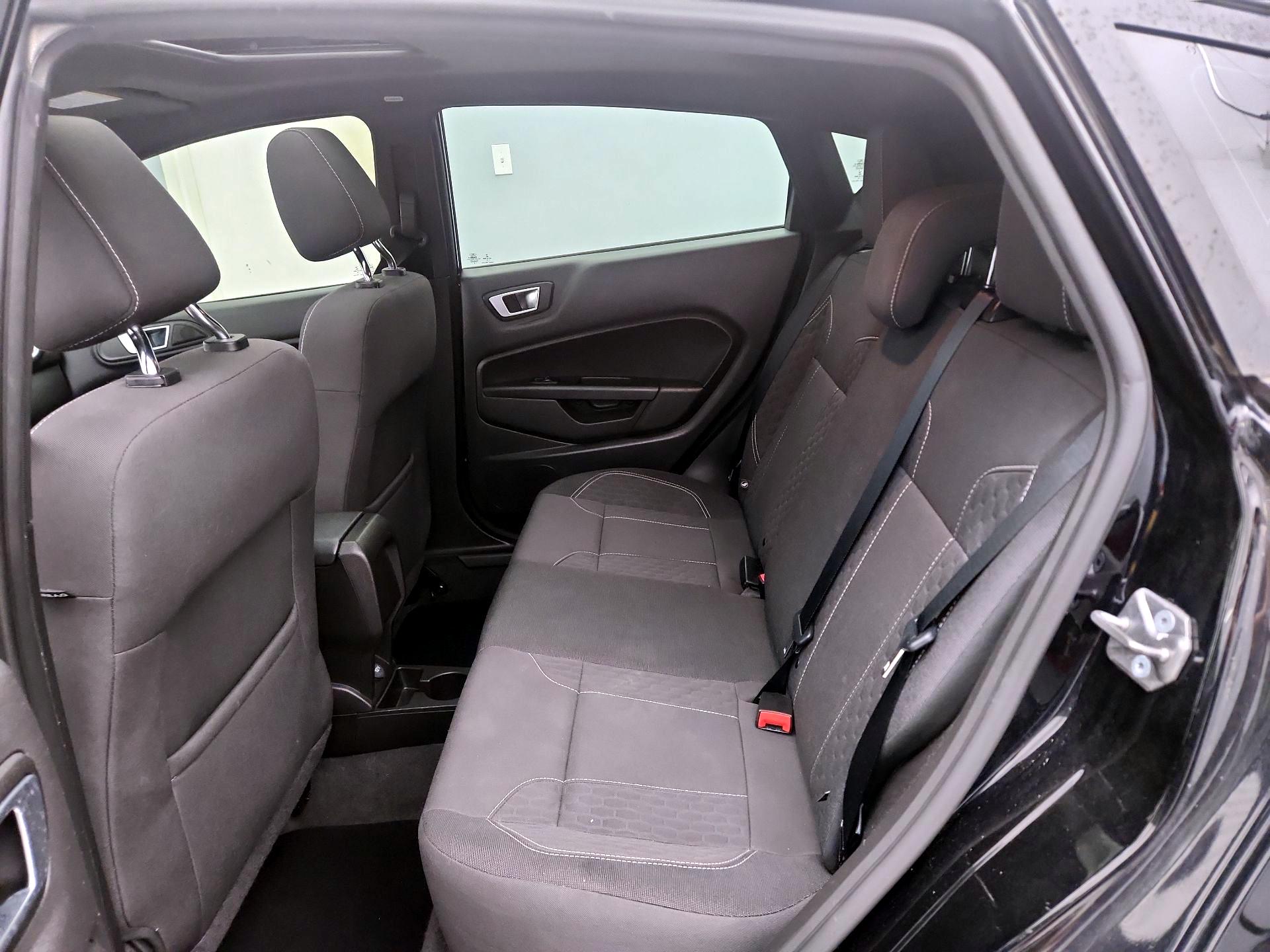 Thumbnail: 2016 Ford Fiesta - 18