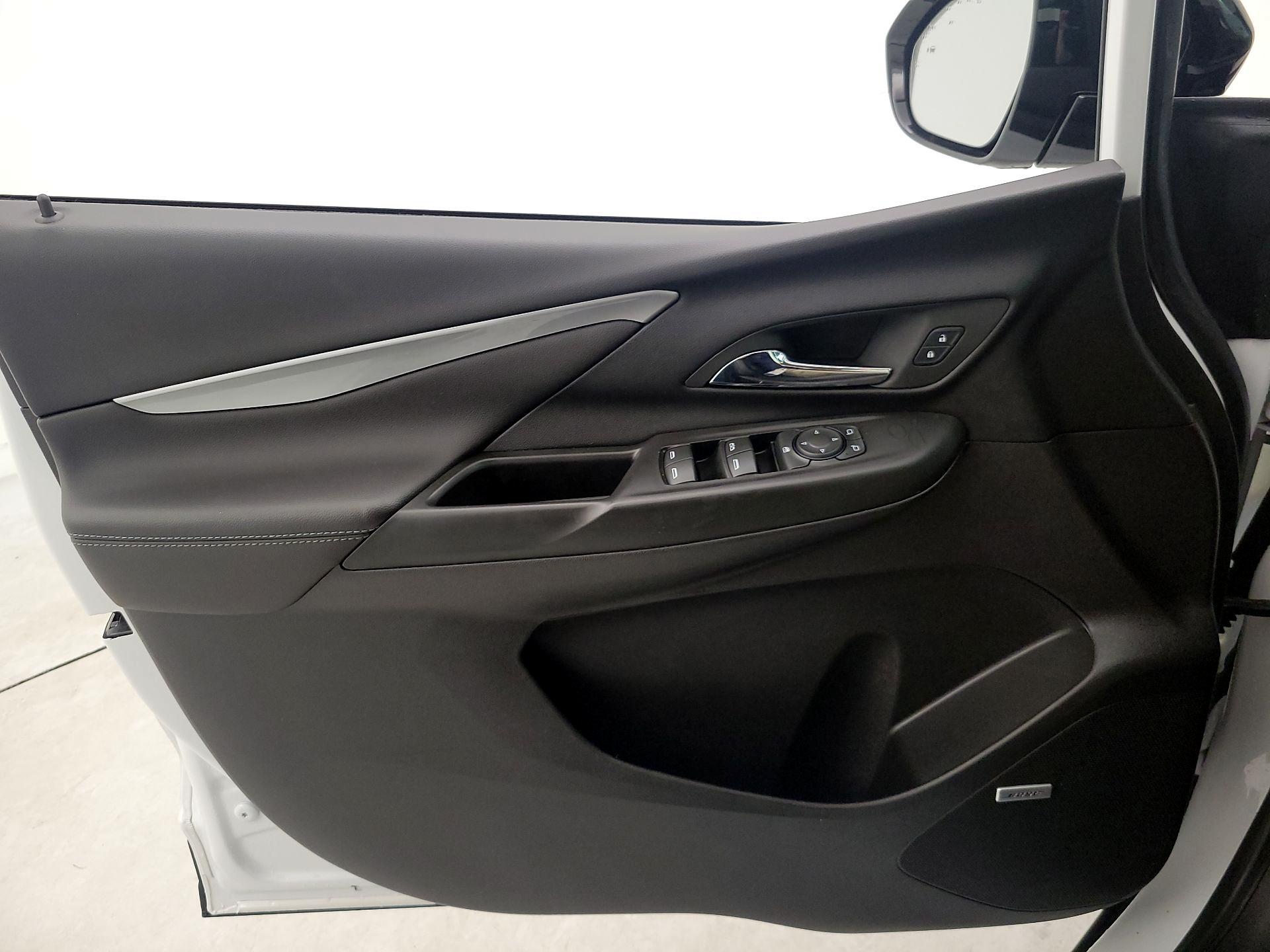 Thumbnail: 2023 Chevrolet Bolt EV - 12