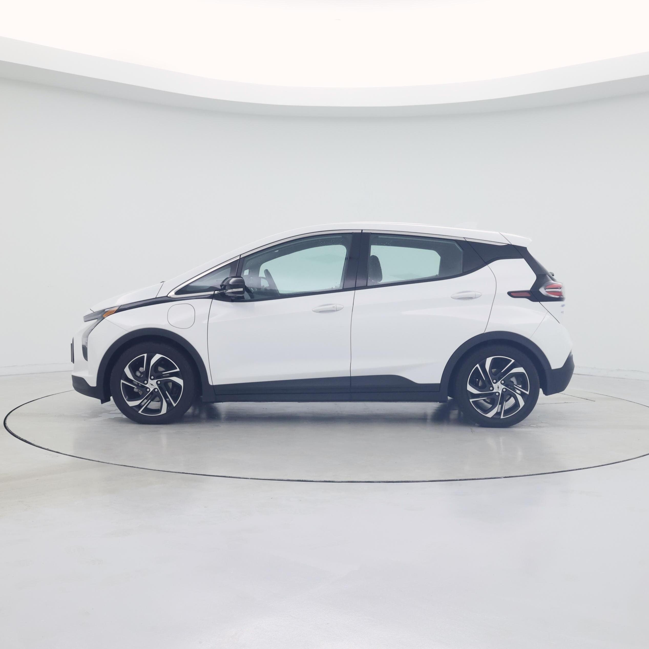 Thumbnail: 2023 Chevrolet Bolt EV - 3