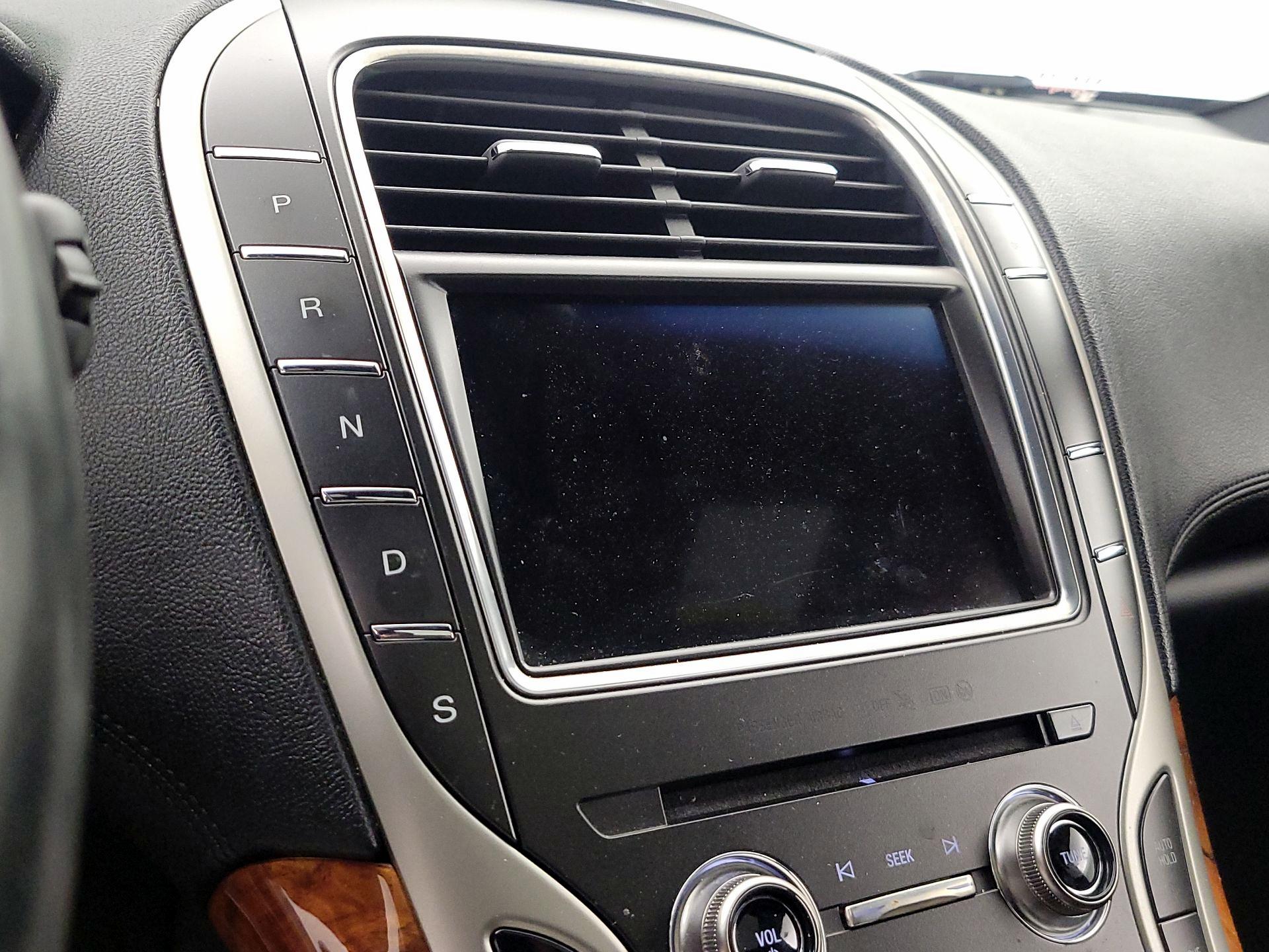 Thumbnail: 2019 Lincoln Nautilus - 18