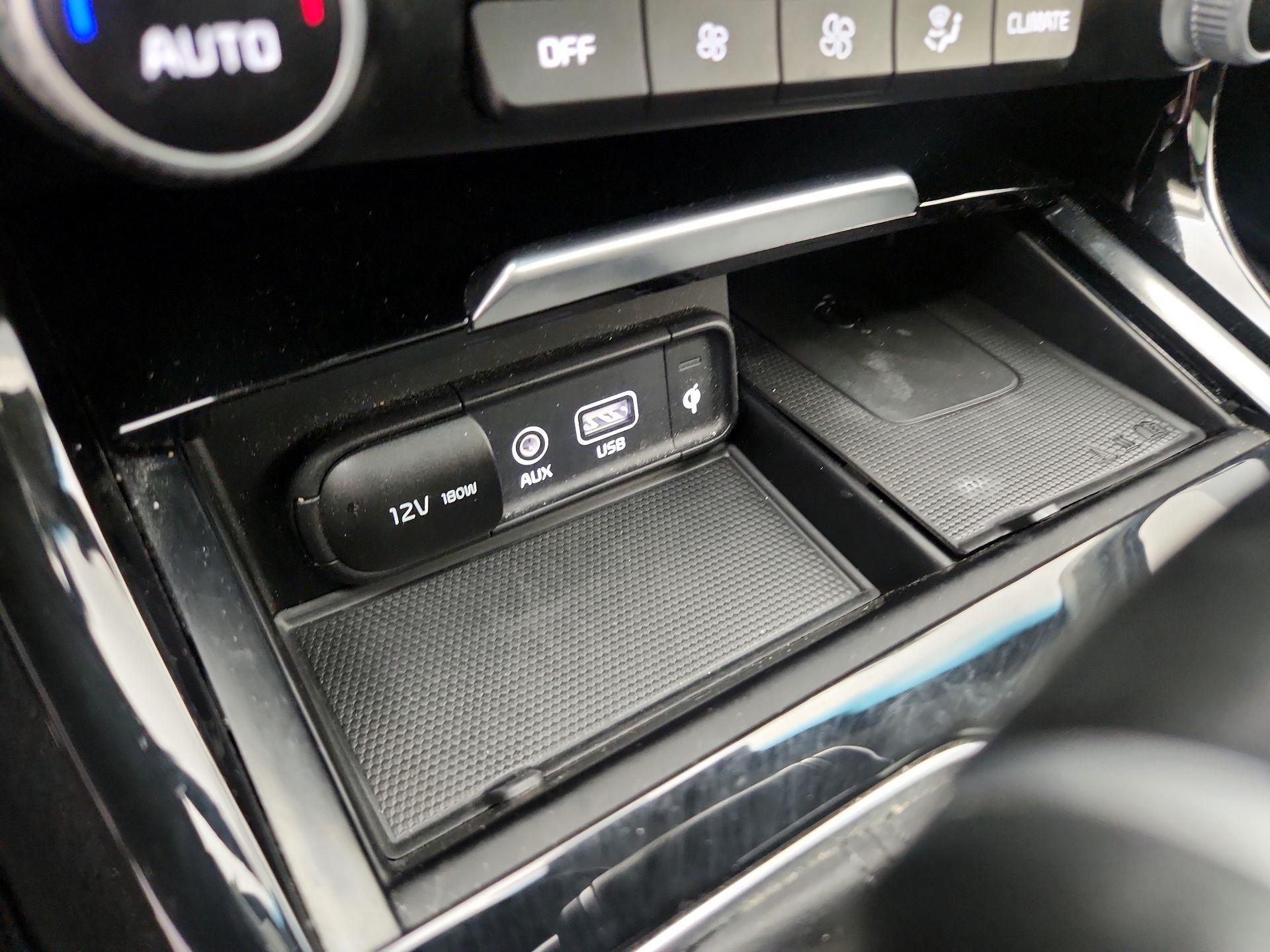 Thumbnail: 2019 Kia Stinger - 19