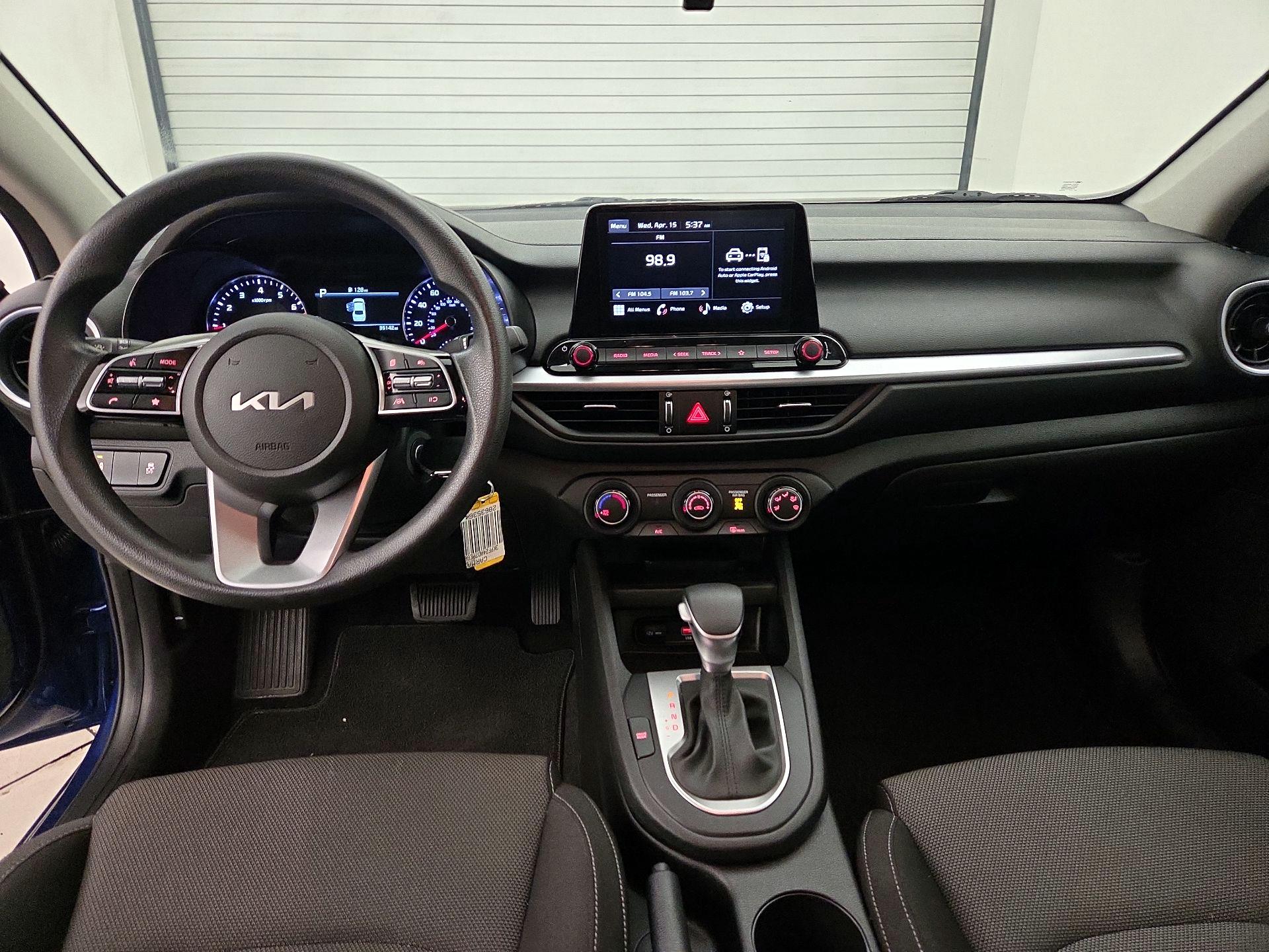 Thumbnail: 2023 Kia Forte - 9