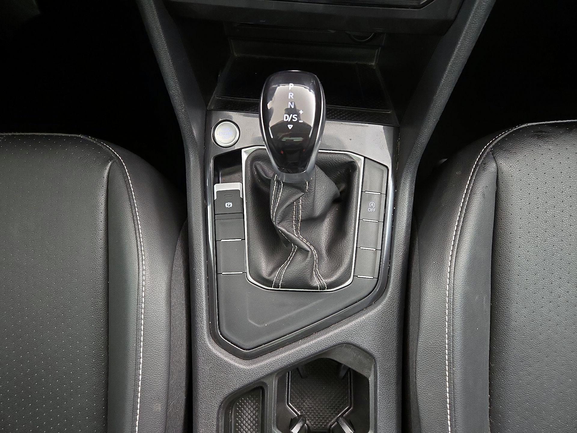 Thumbnail: 2024 Volkswagen Tiguan - 17