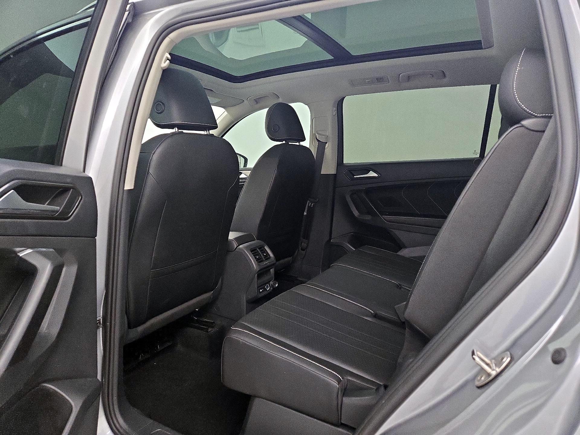 Thumbnail: 2024 Volkswagen Tiguan - 20