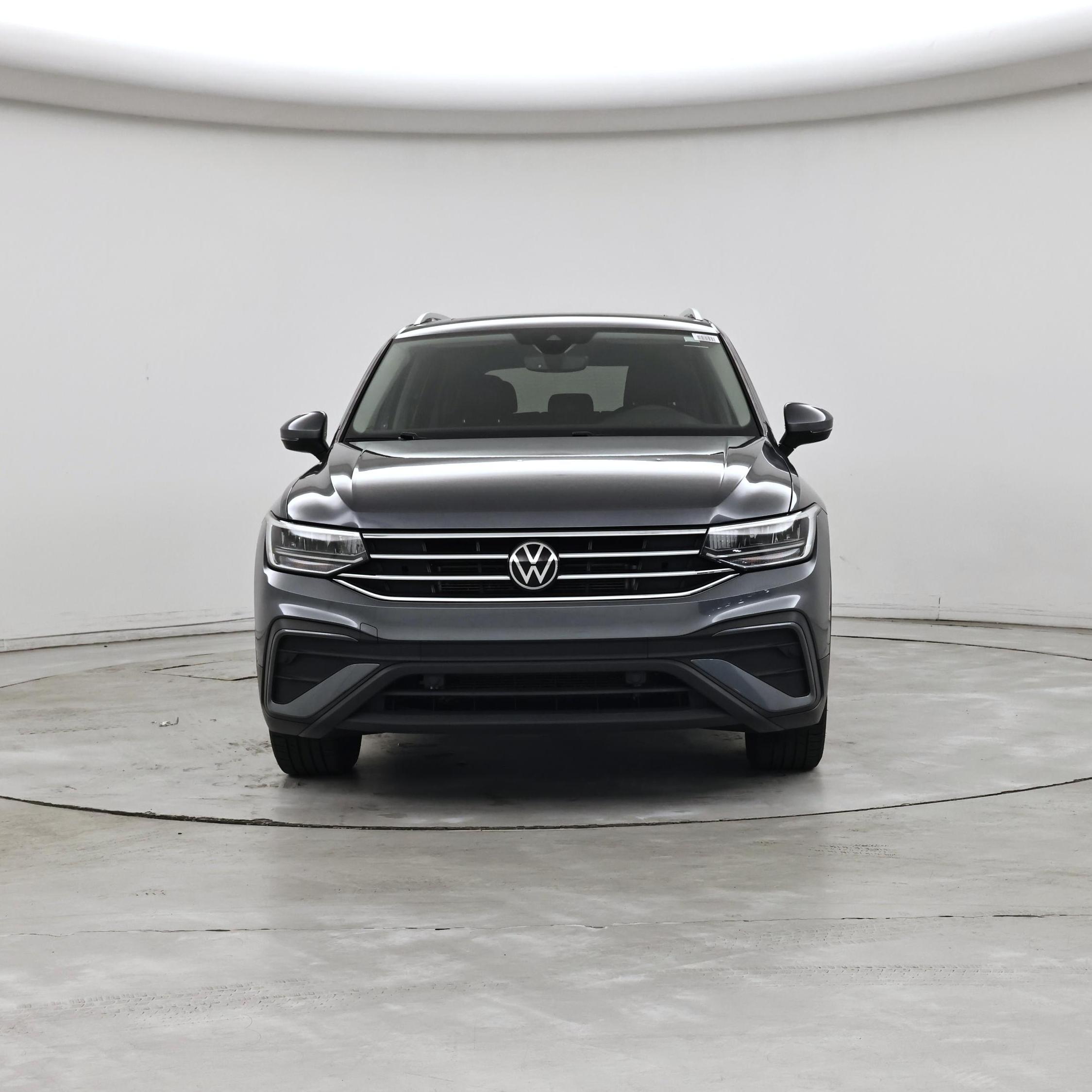 Thumbnail: 2023 Volkswagen Tiguan - 5