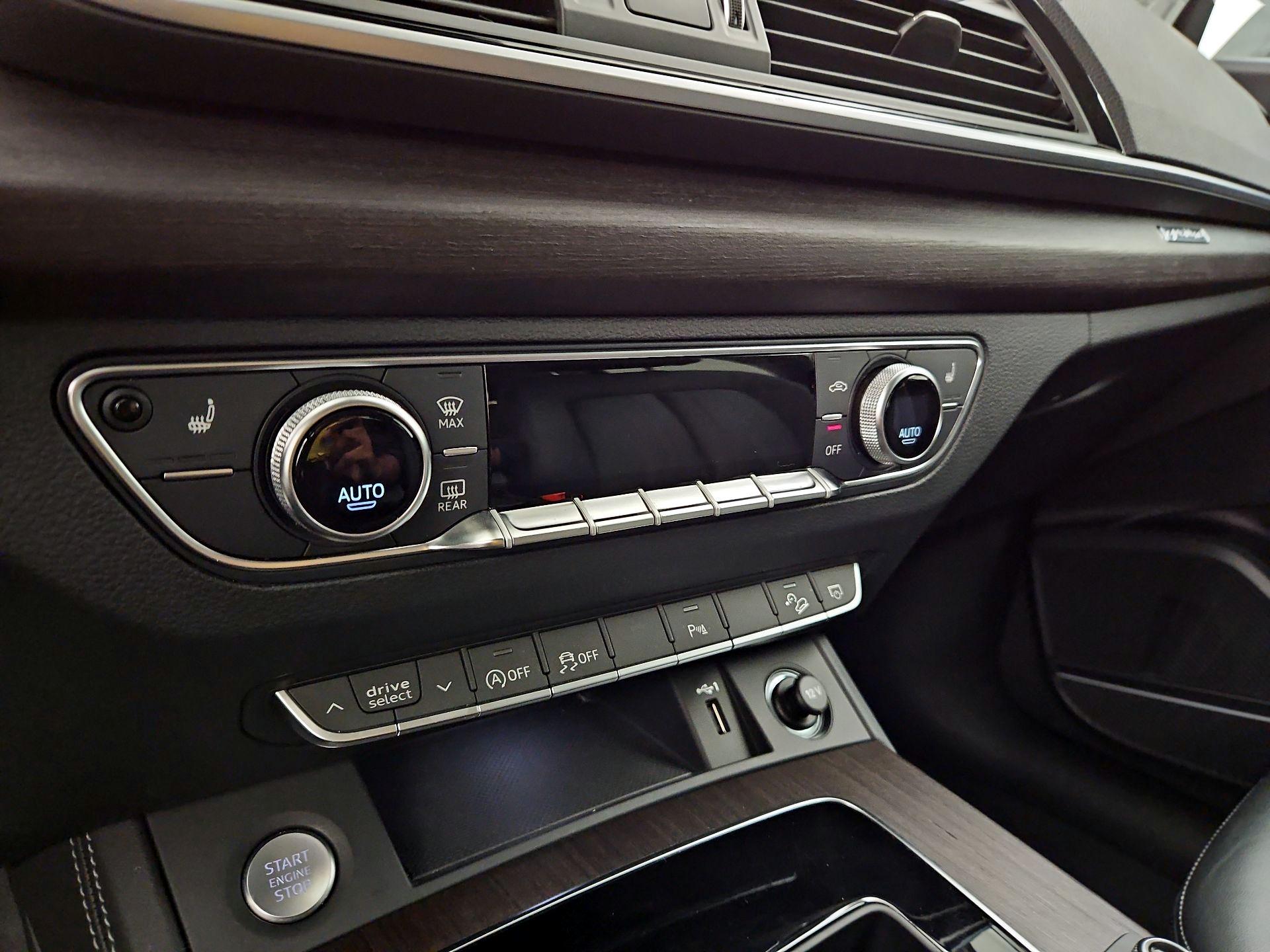 Thumbnail: 2023 Audi Q5 - 17