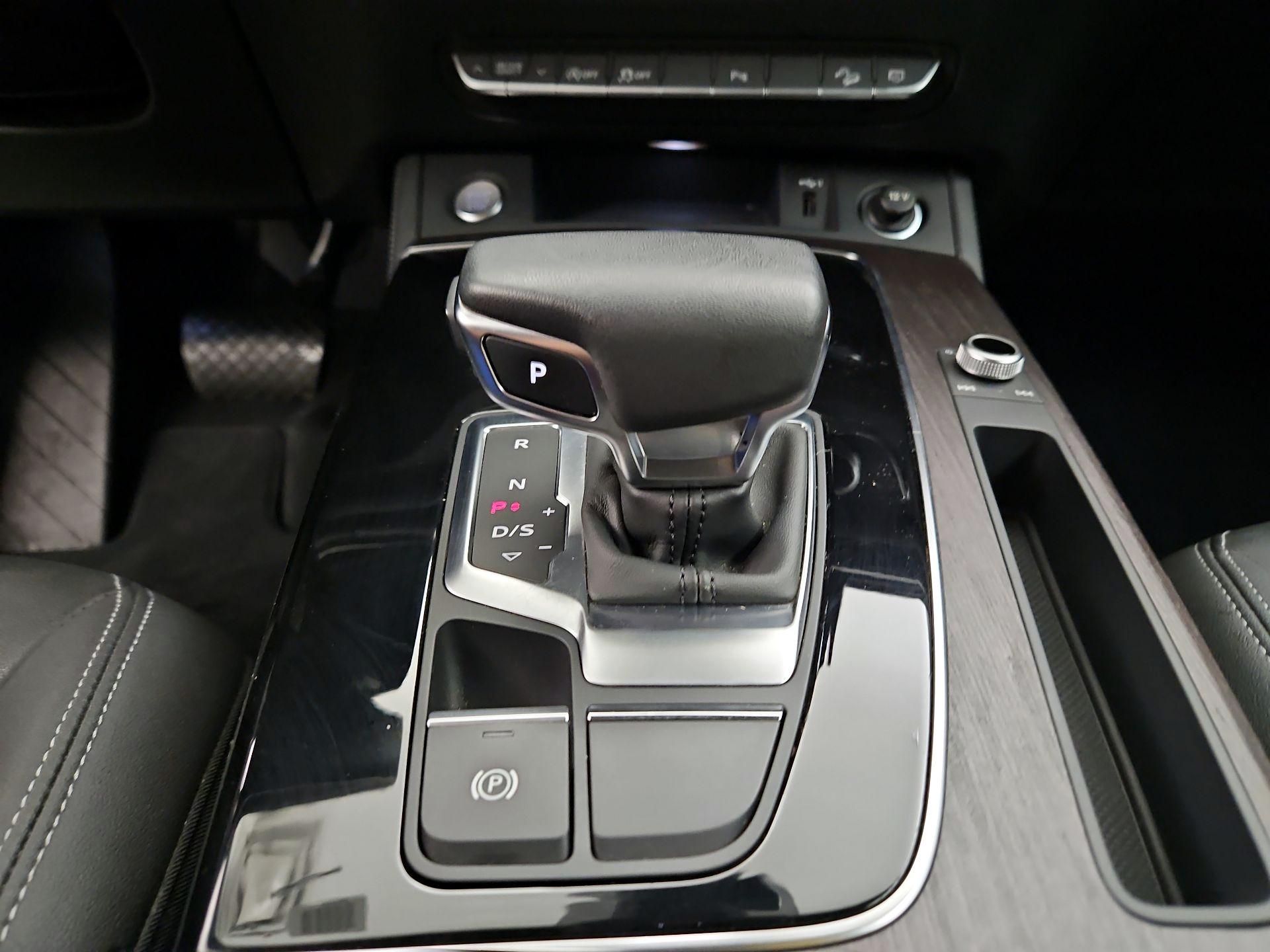 Thumbnail: 2023 Audi Q5 - 18