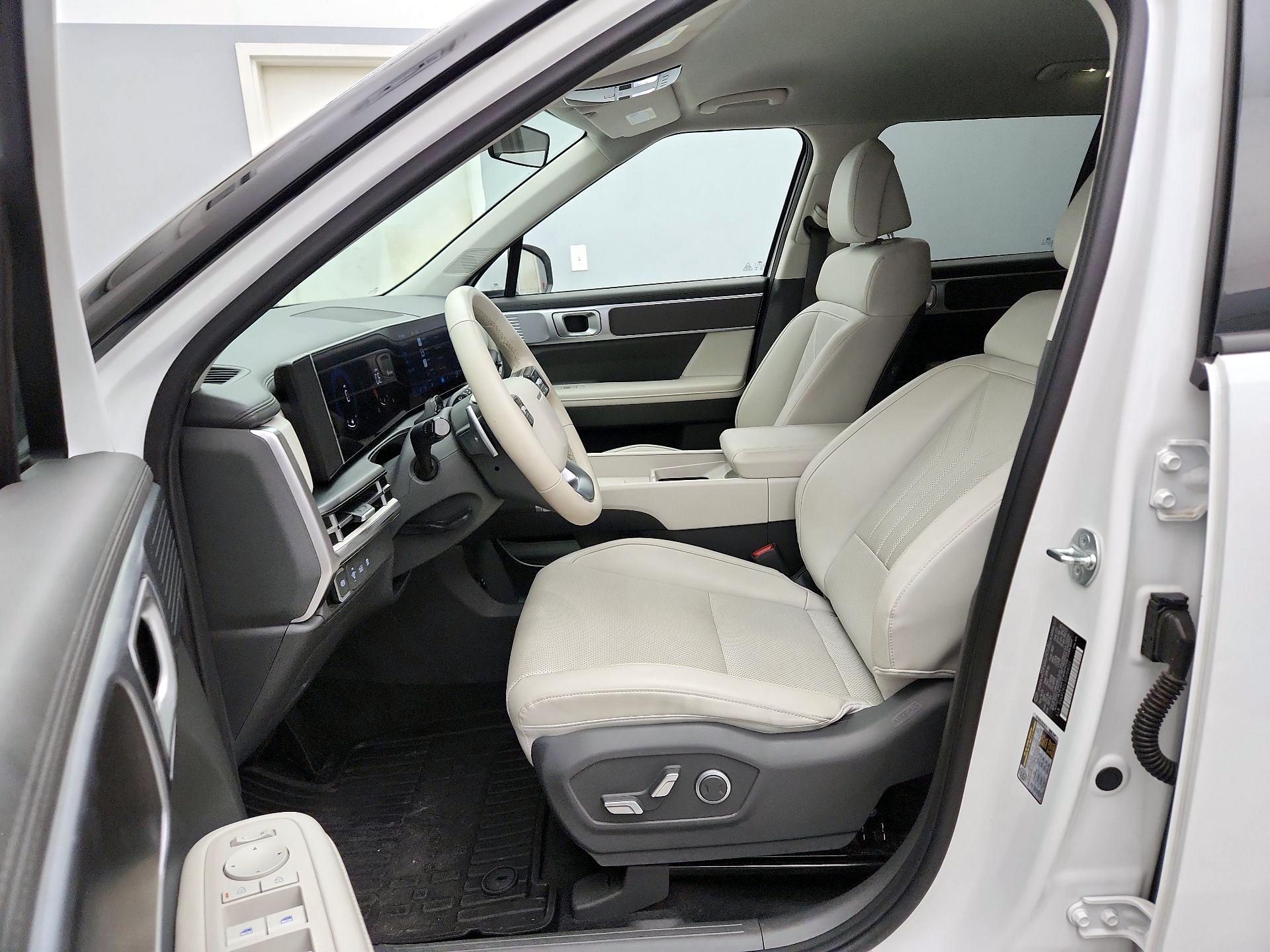 Thumbnail: 2025 Hyundai Santa Fe - 11