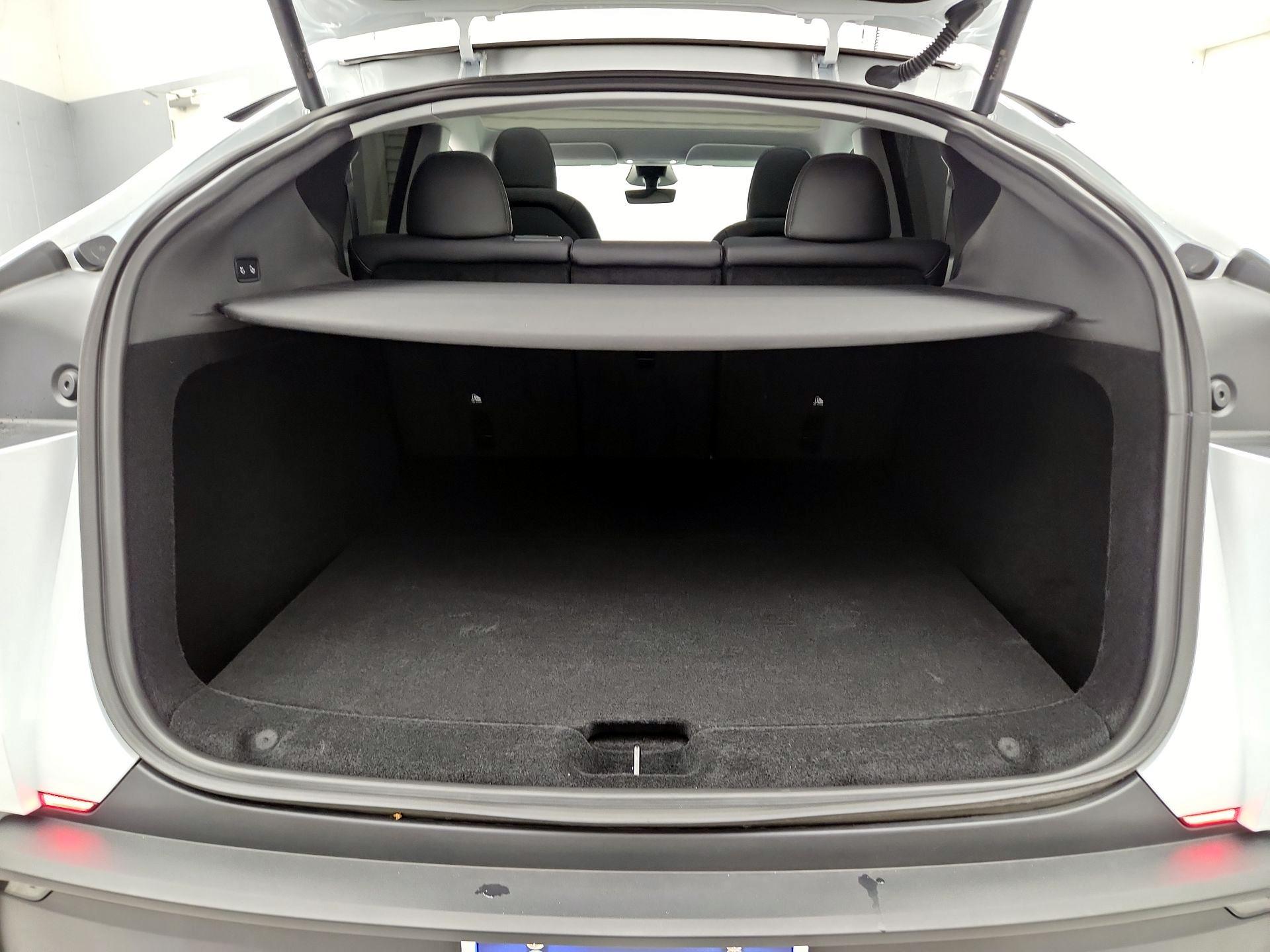 Thumbnail: 2026 Tesla Model Y - 19