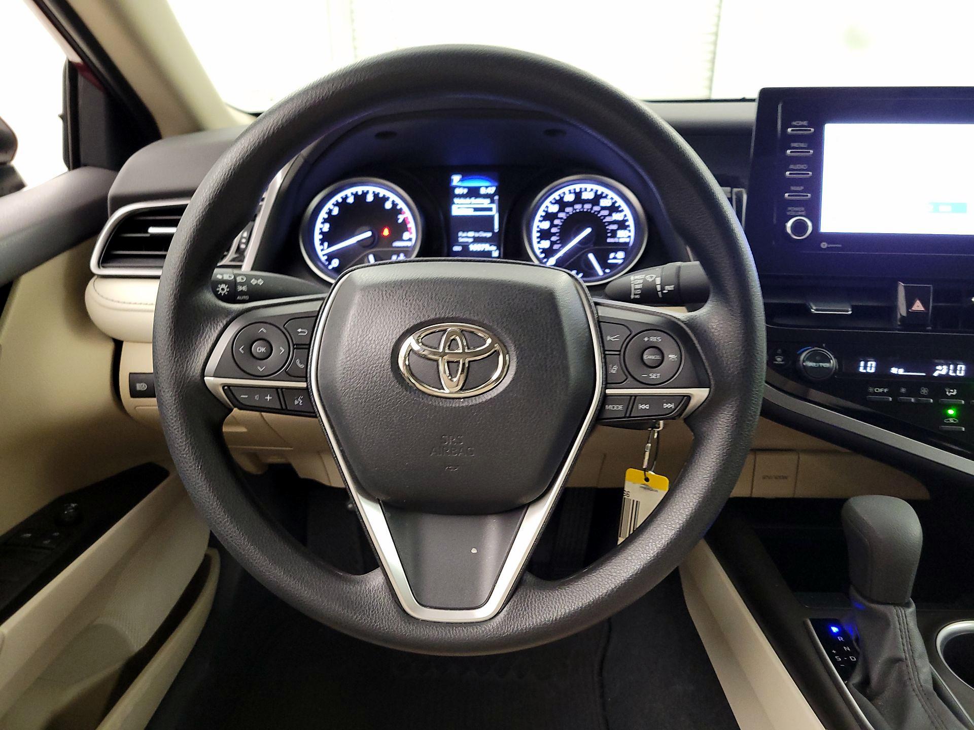 Thumbnail: 2022 Toyota Camry - 10