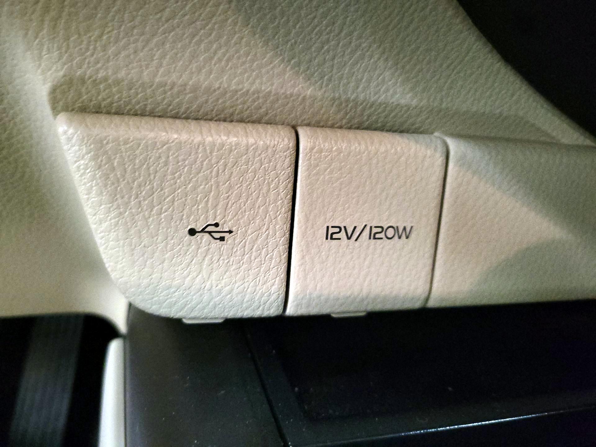 Thumbnail: 2022 Toyota Camry - 18