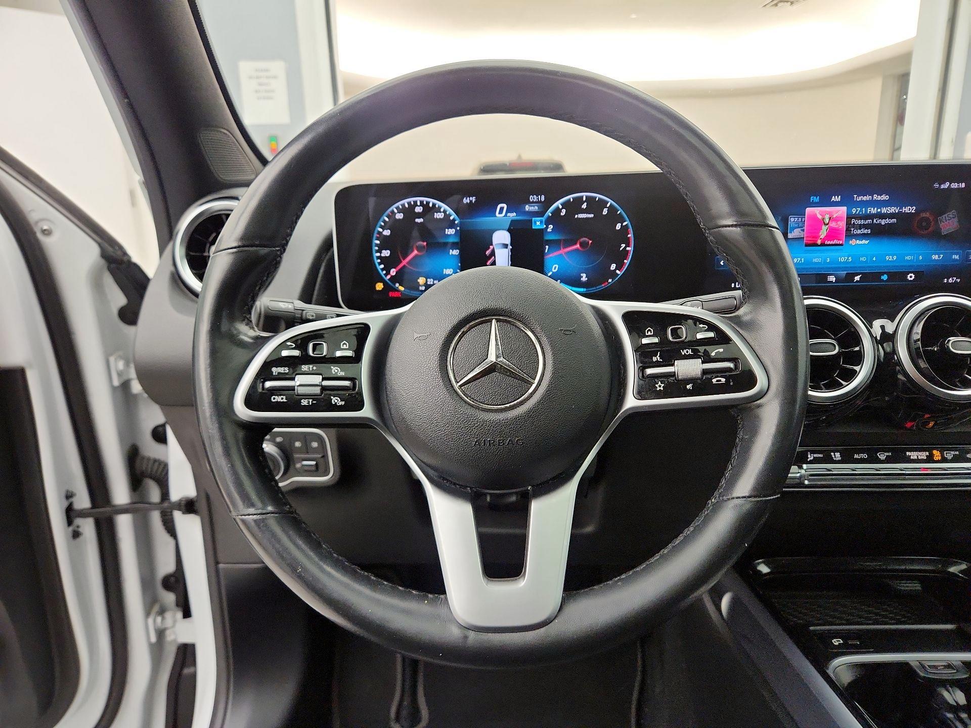 Thumbnail: 2020 Mercedes-Benz GLB - 10