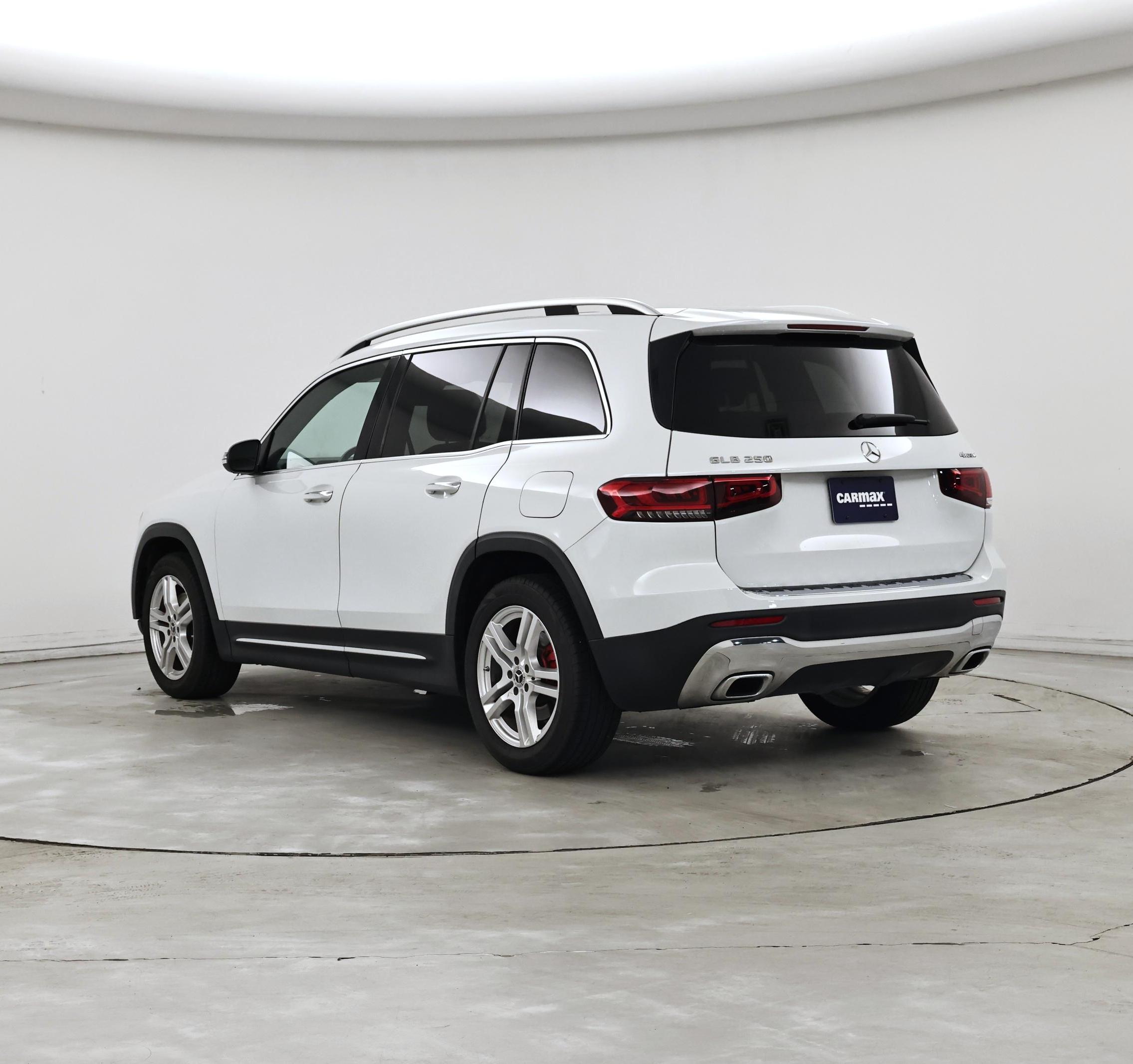 Thumbnail: 2020 Mercedes-Benz GLB - 2
