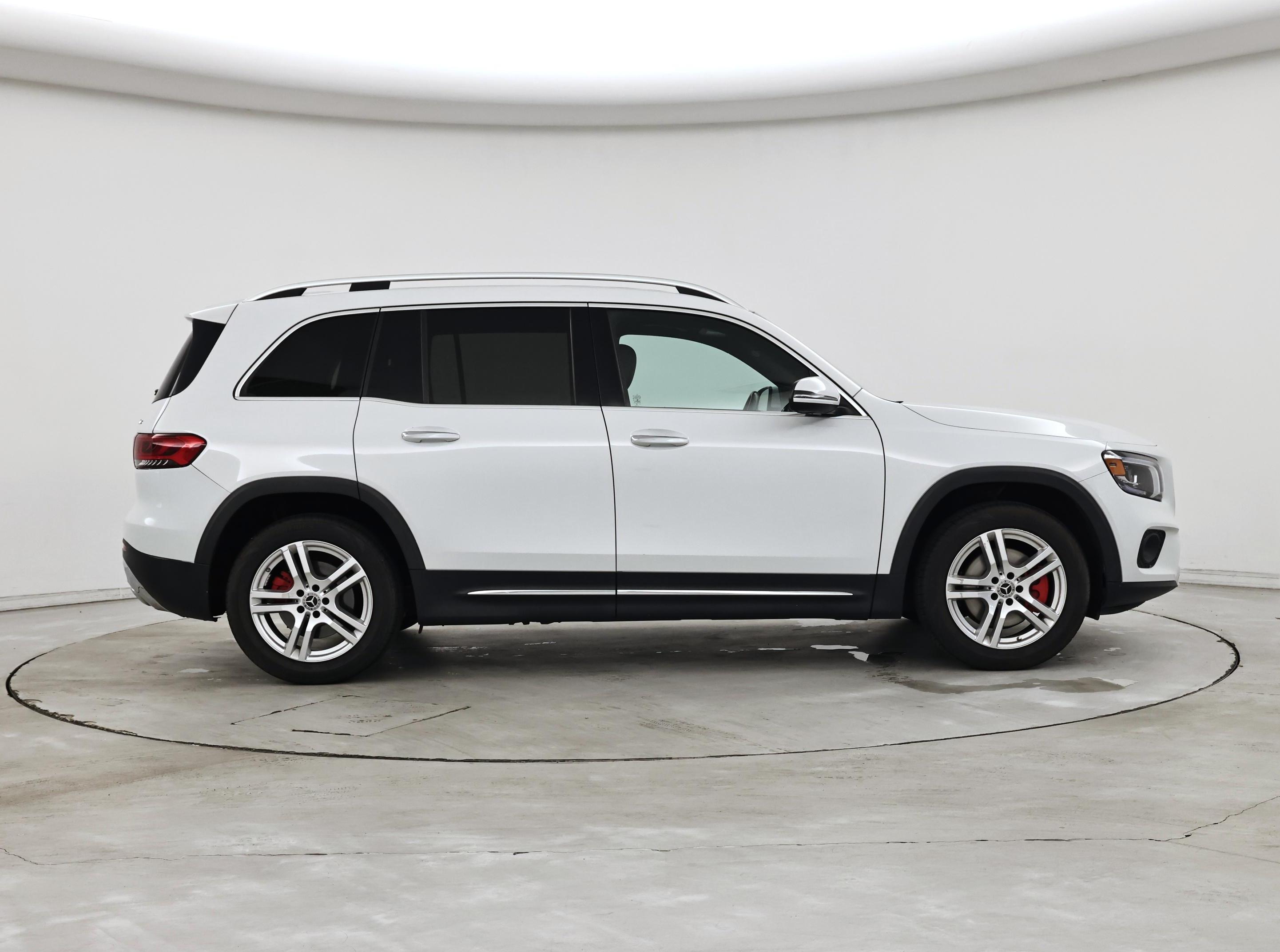 Thumbnail: 2020 Mercedes-Benz GLB - 7