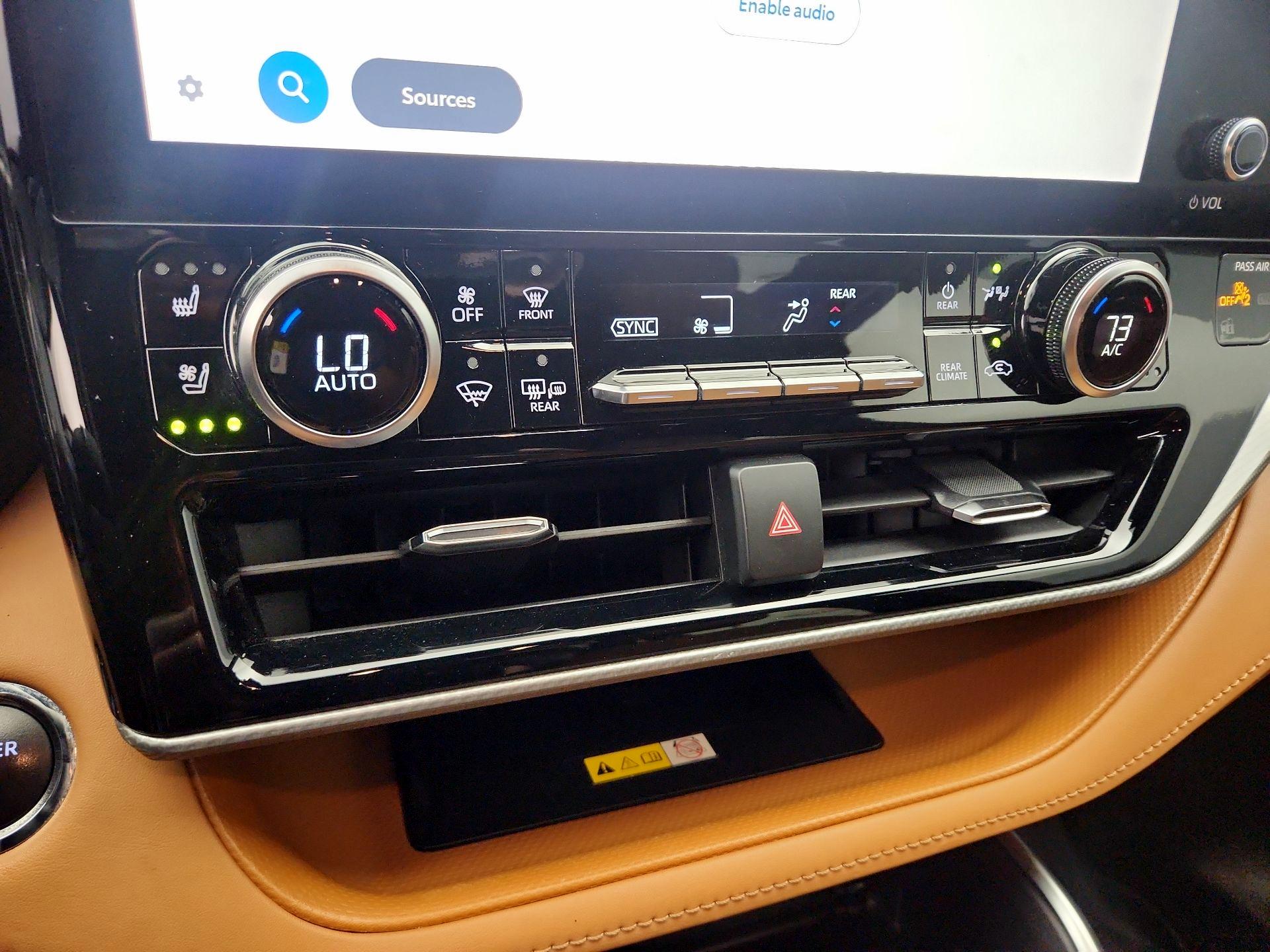 Thumbnail: 2023 Toyota Highlander - 16
