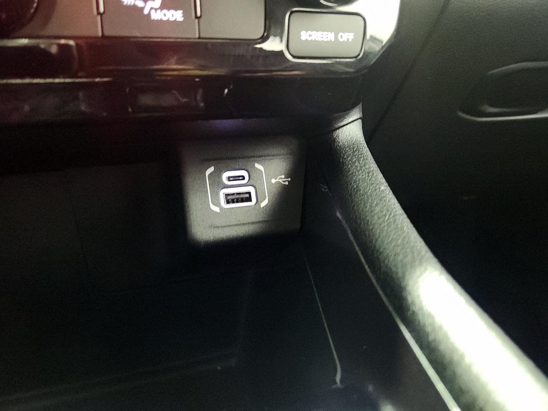 Thumbnail: 2022 Jeep Compass - 18